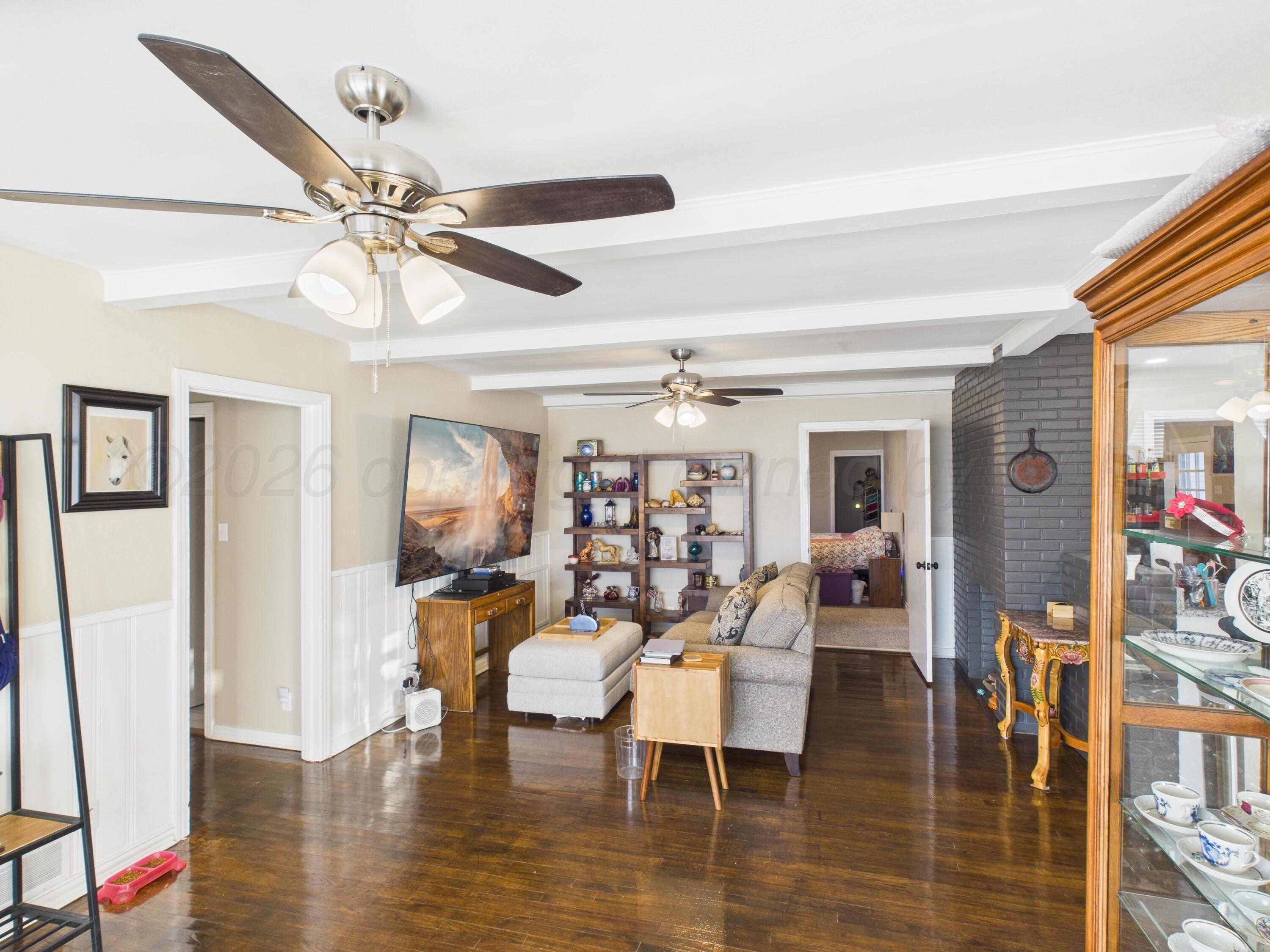 1816 Tularosa Street Property Photo 2