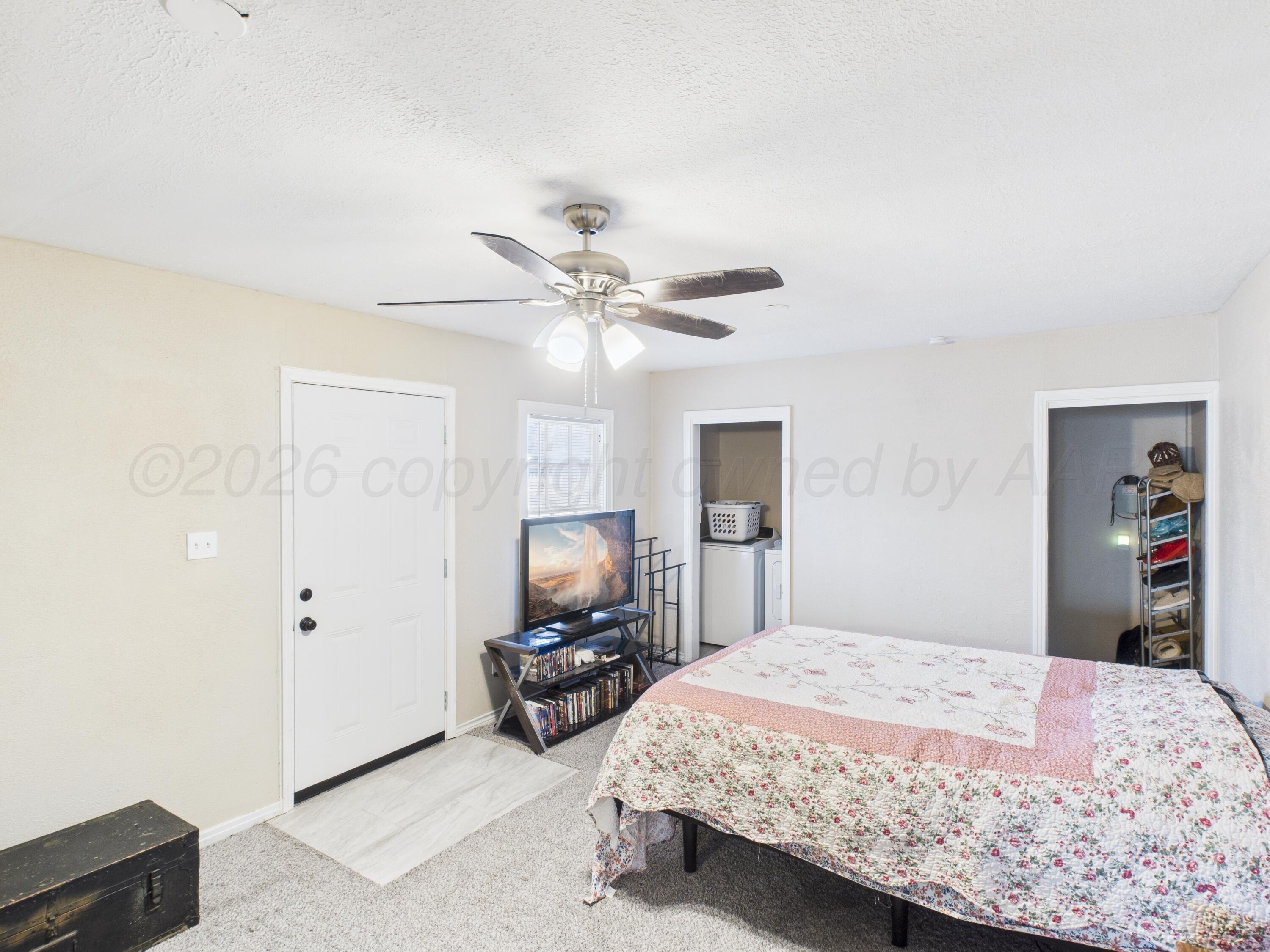 1816 Tularosa Street Property Photo 14
