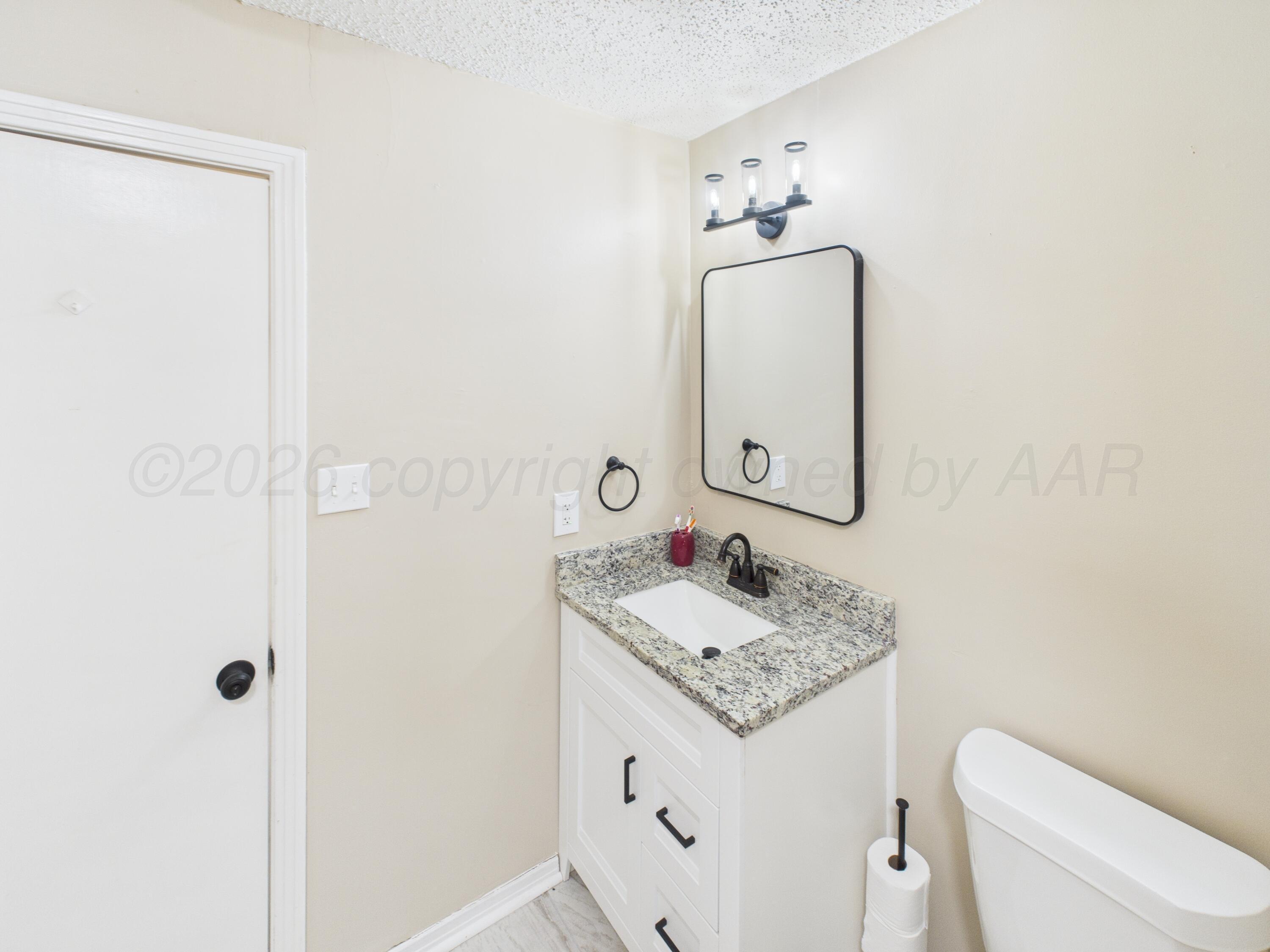 1816 Tularosa Street Property Photo 18