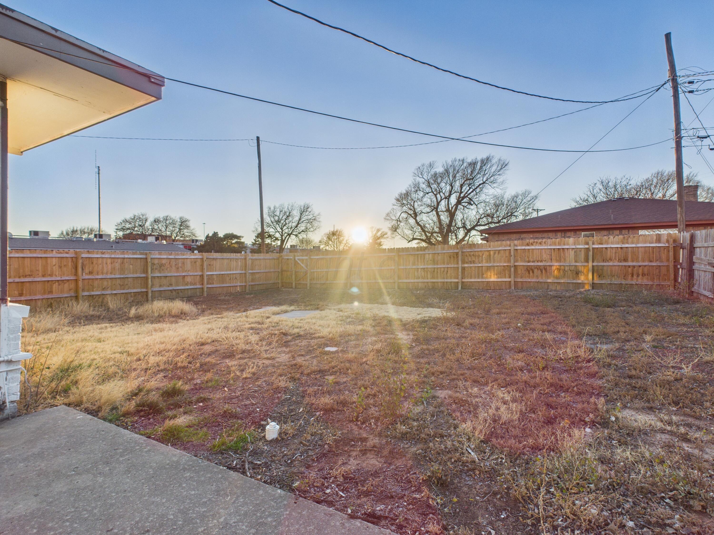1816 Tularosa Street Property Photo 20