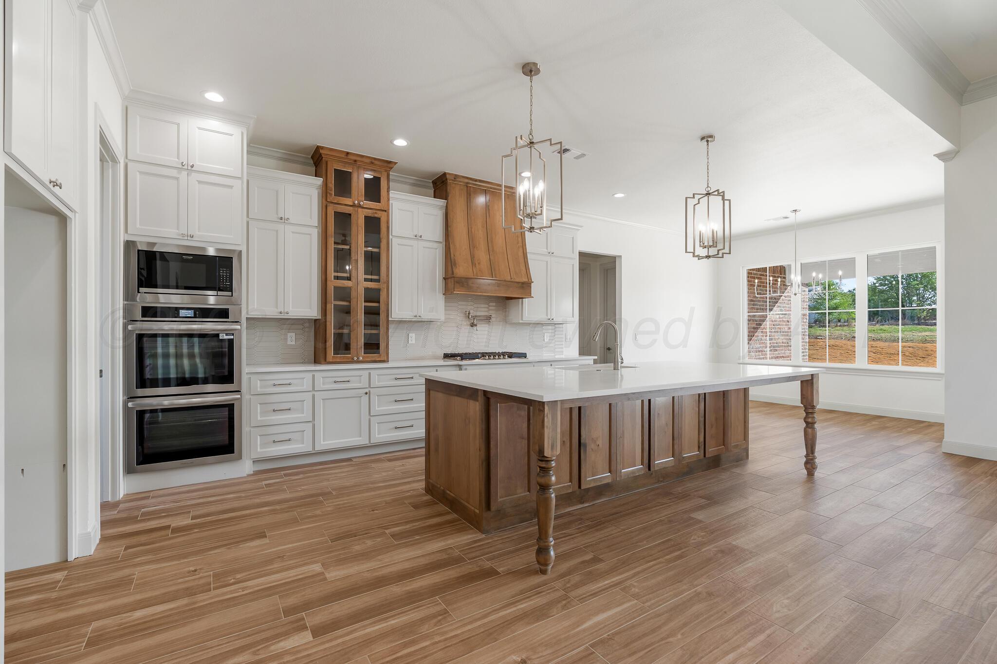 16551 Spring Lake Dr Property Photo 7
