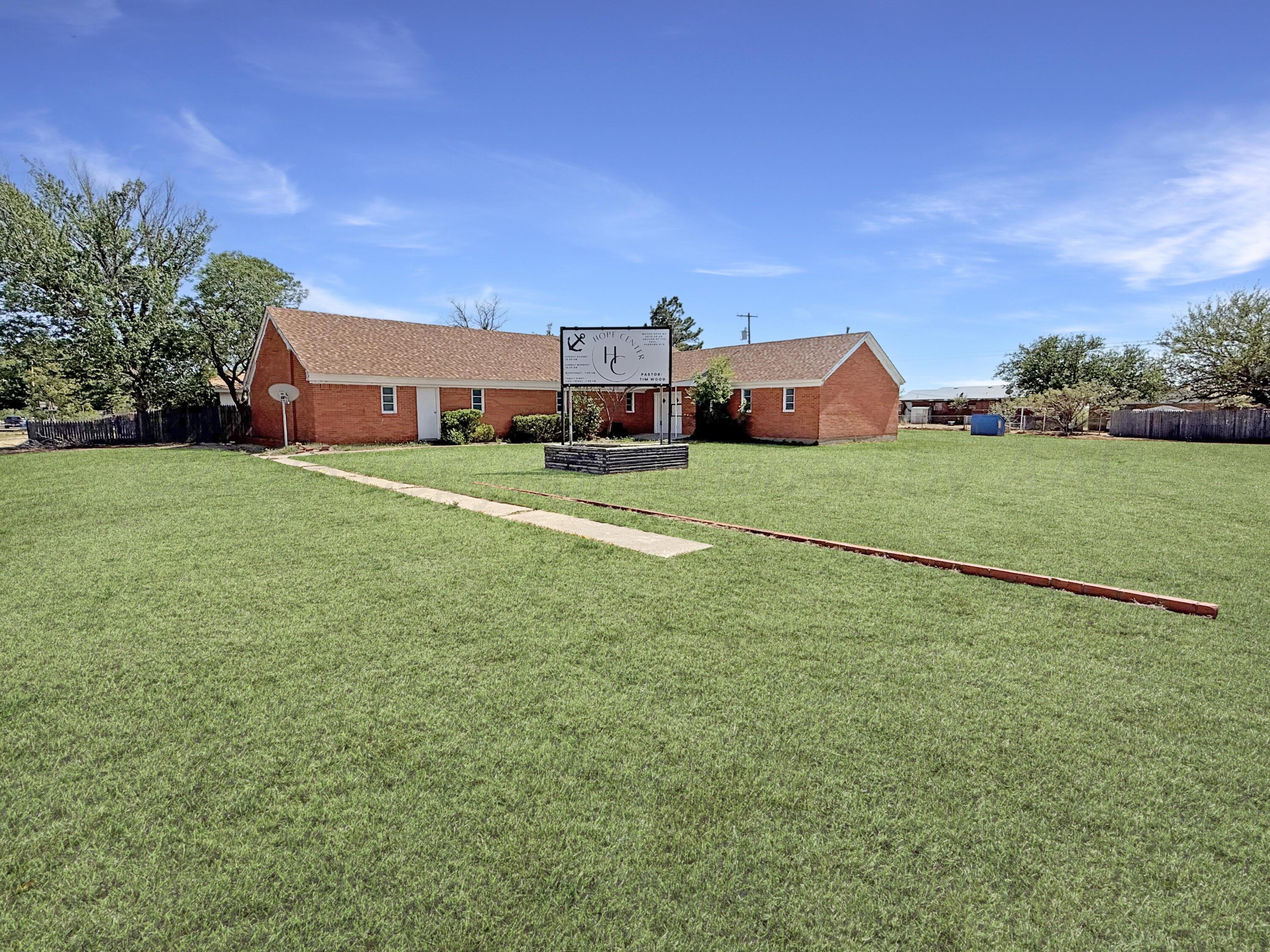 200 Vaughn Avenue Property Photo 1