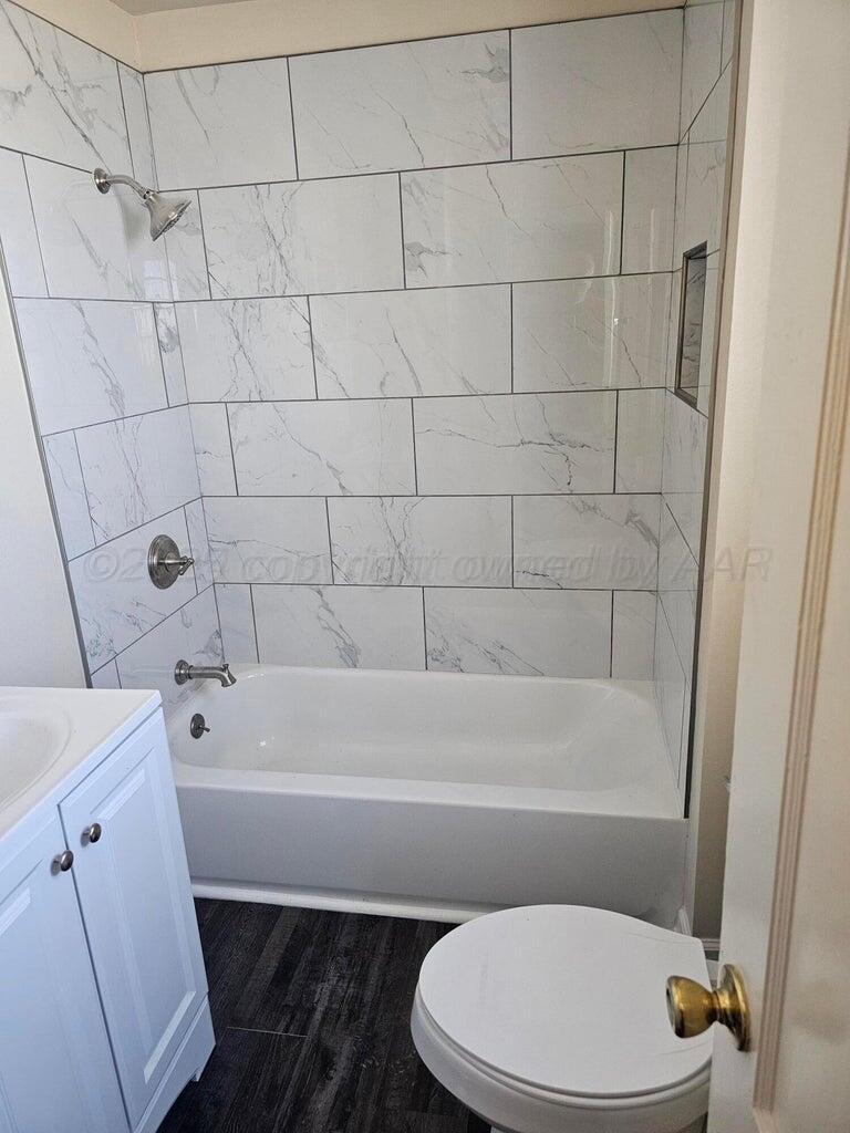 106 E Main Street Property Photo 7