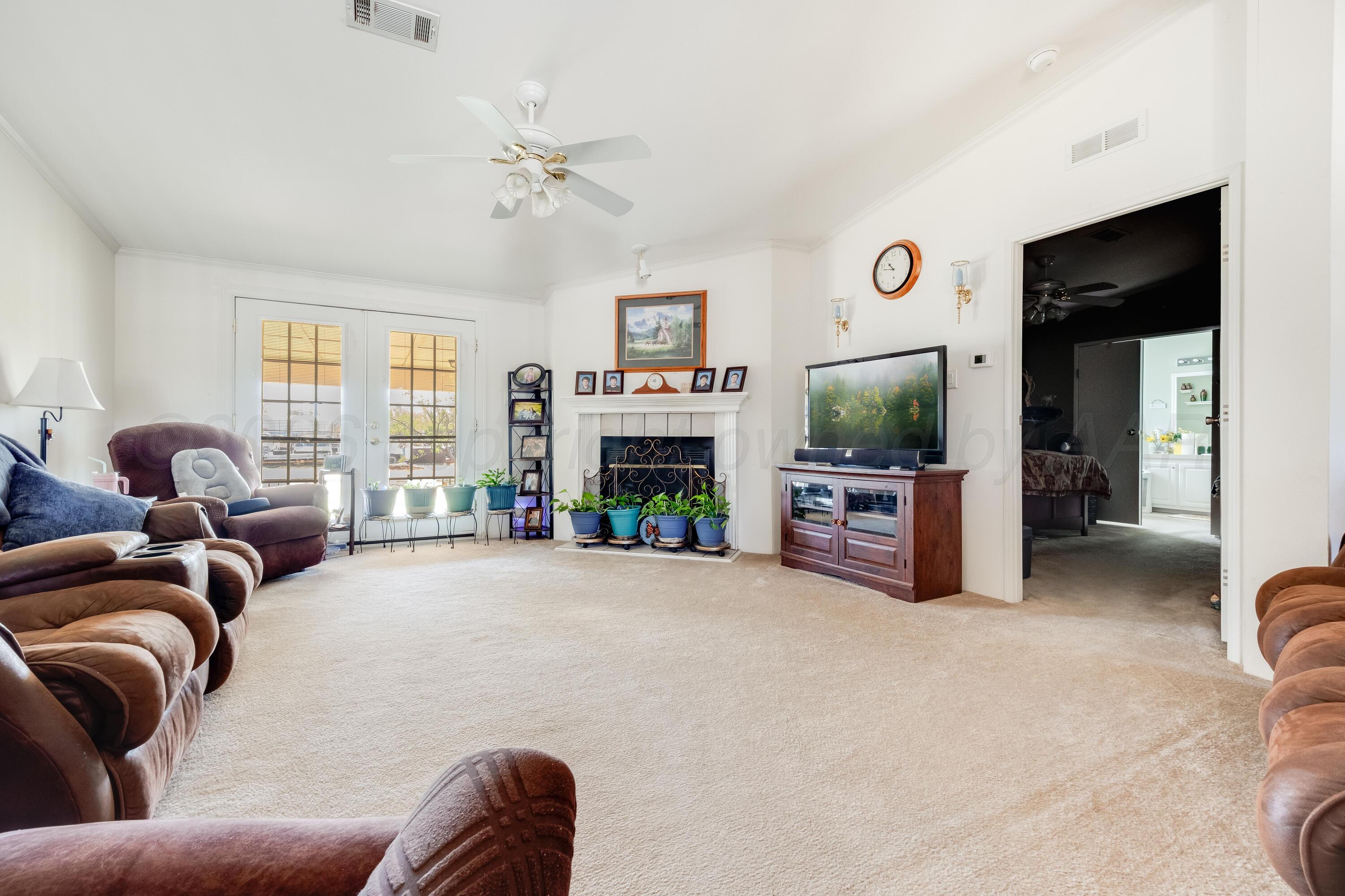 118 Miami Avenue Property Photo 4