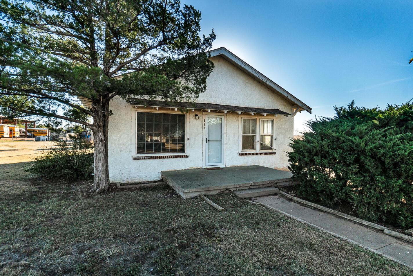 115 S Whorton Avenue Property Photo 2
