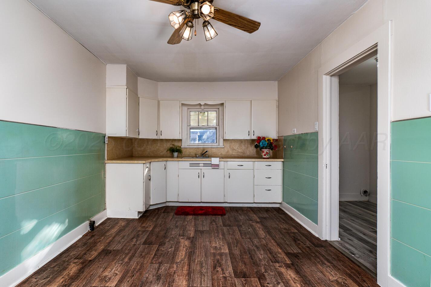 115 S Whorton Avenue Property Photo 10