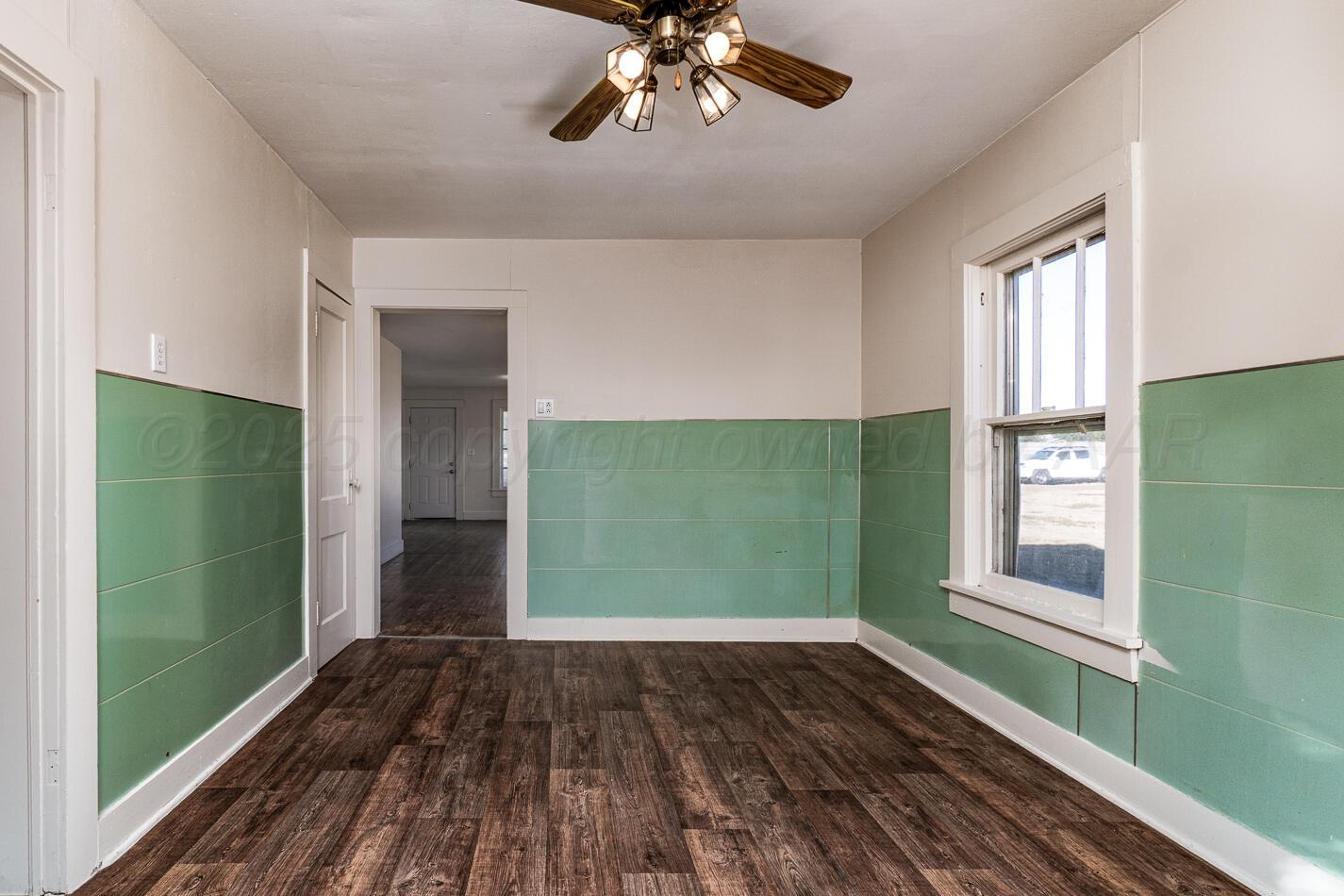 115 S Whorton Avenue Property Photo 11