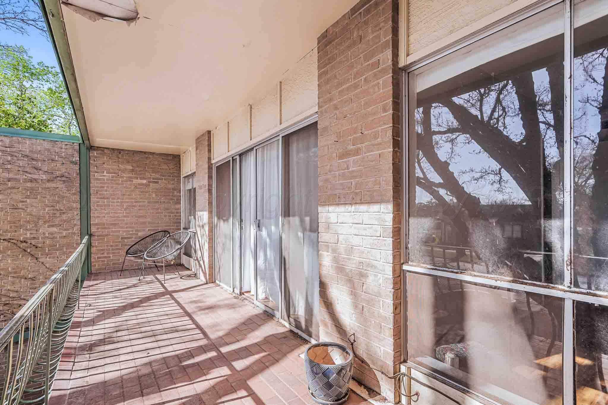 2400 S Polk #202 Street Property Photo 14