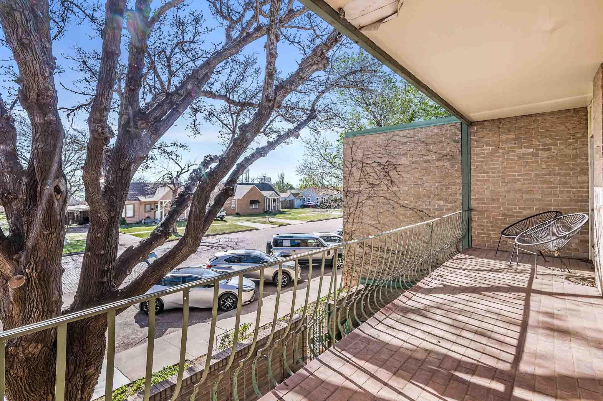2400 S Polk #202 Street Property Photo 15