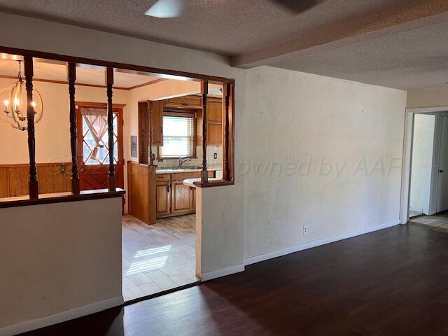 2001 Grinnell Drive Property Photo 6