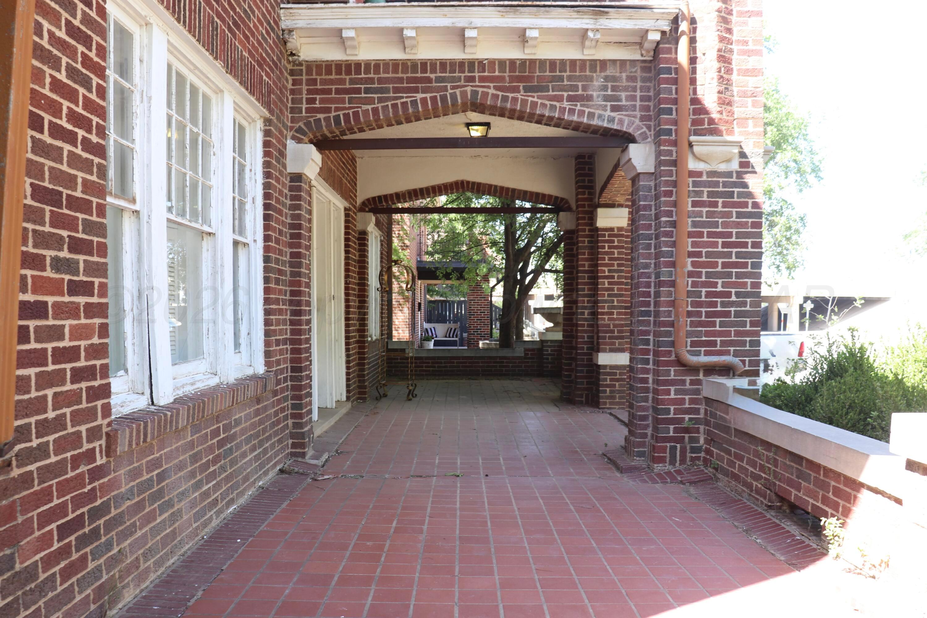 1912 S Tyler Street Property Photo 4