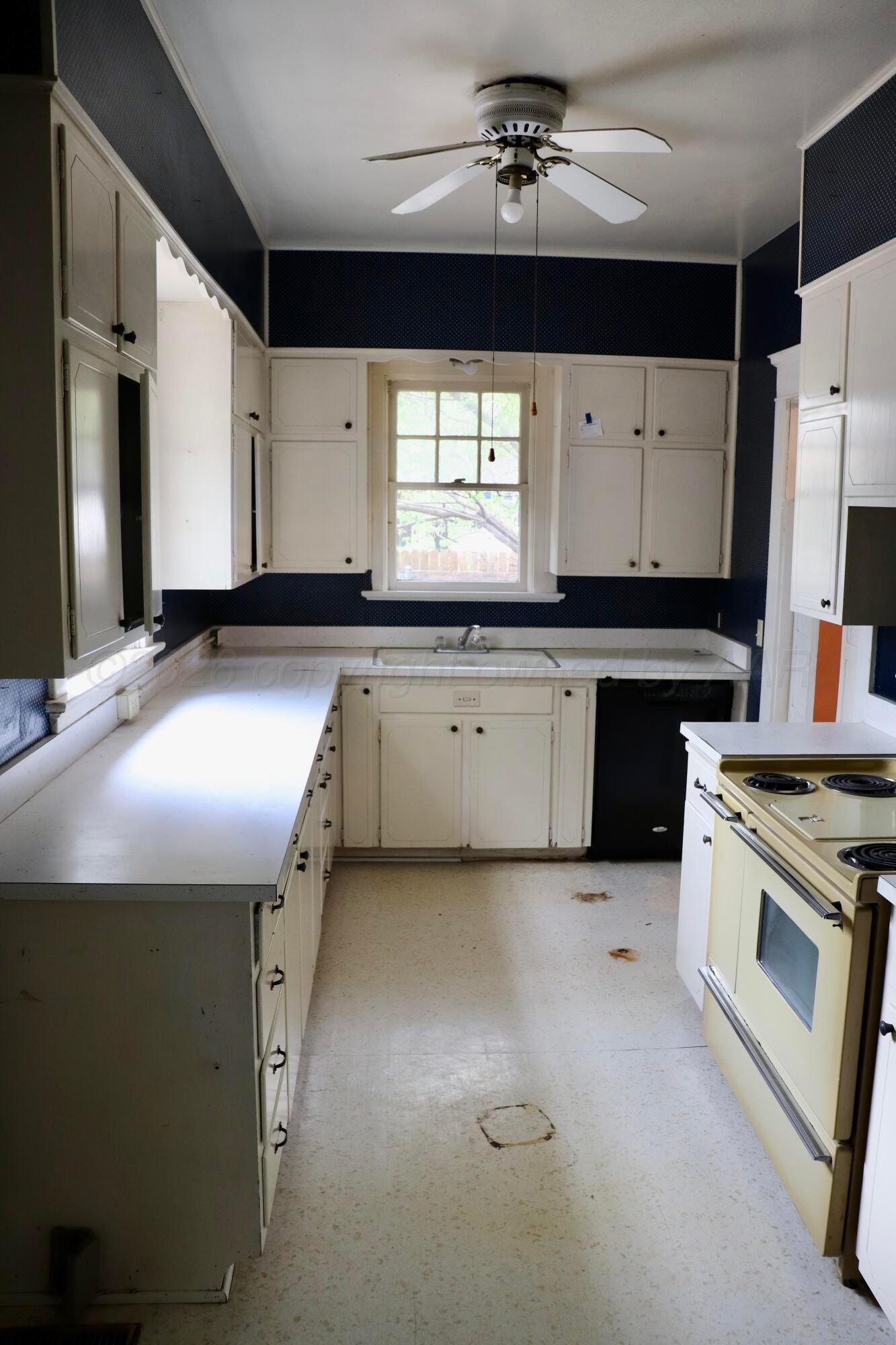 1912 S Tyler Street Property Photo 19