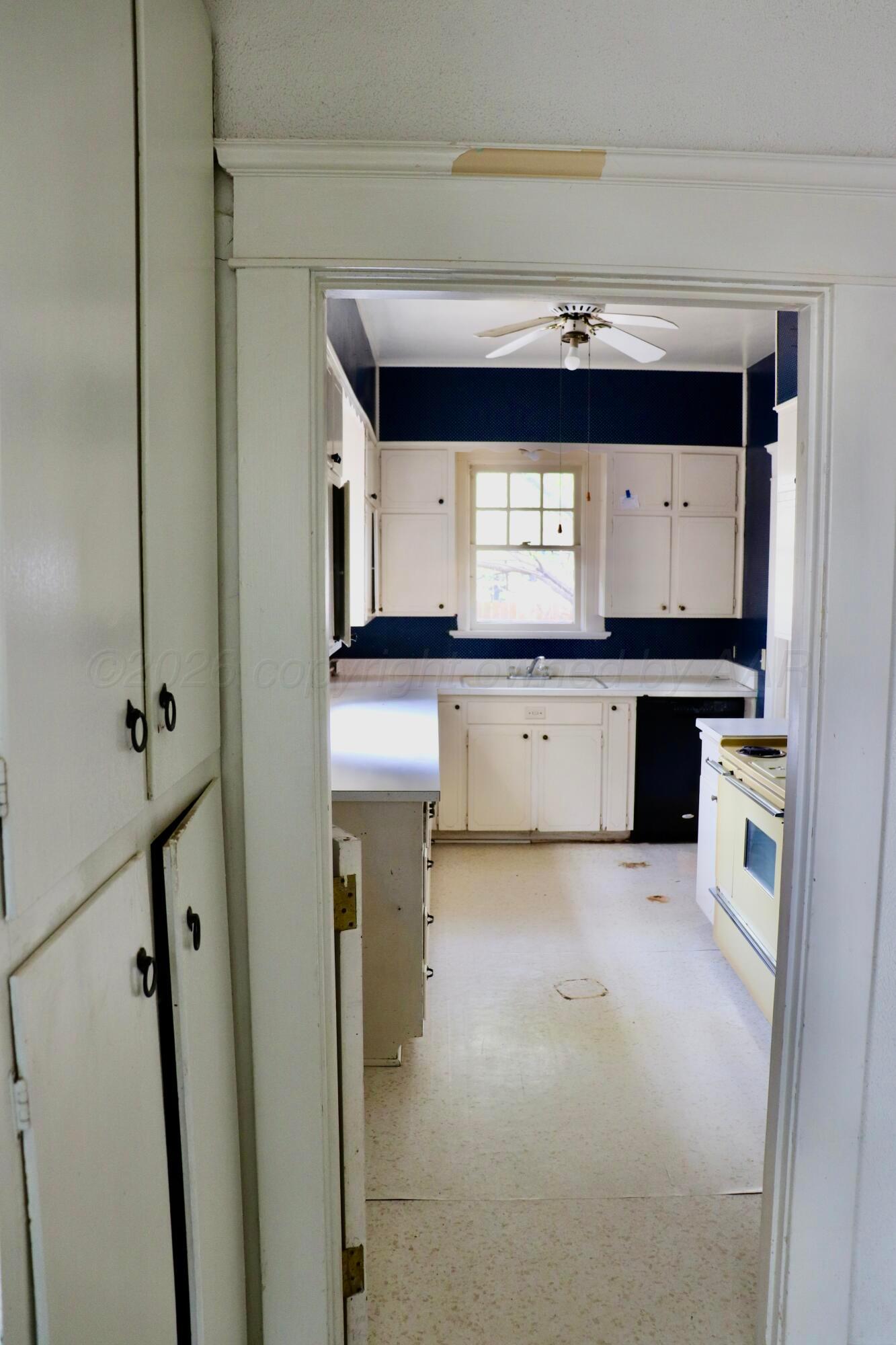 1912 S Tyler Street Property Photo 20