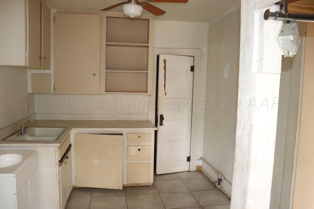 1912 S Tyler Street Property Photo 68
