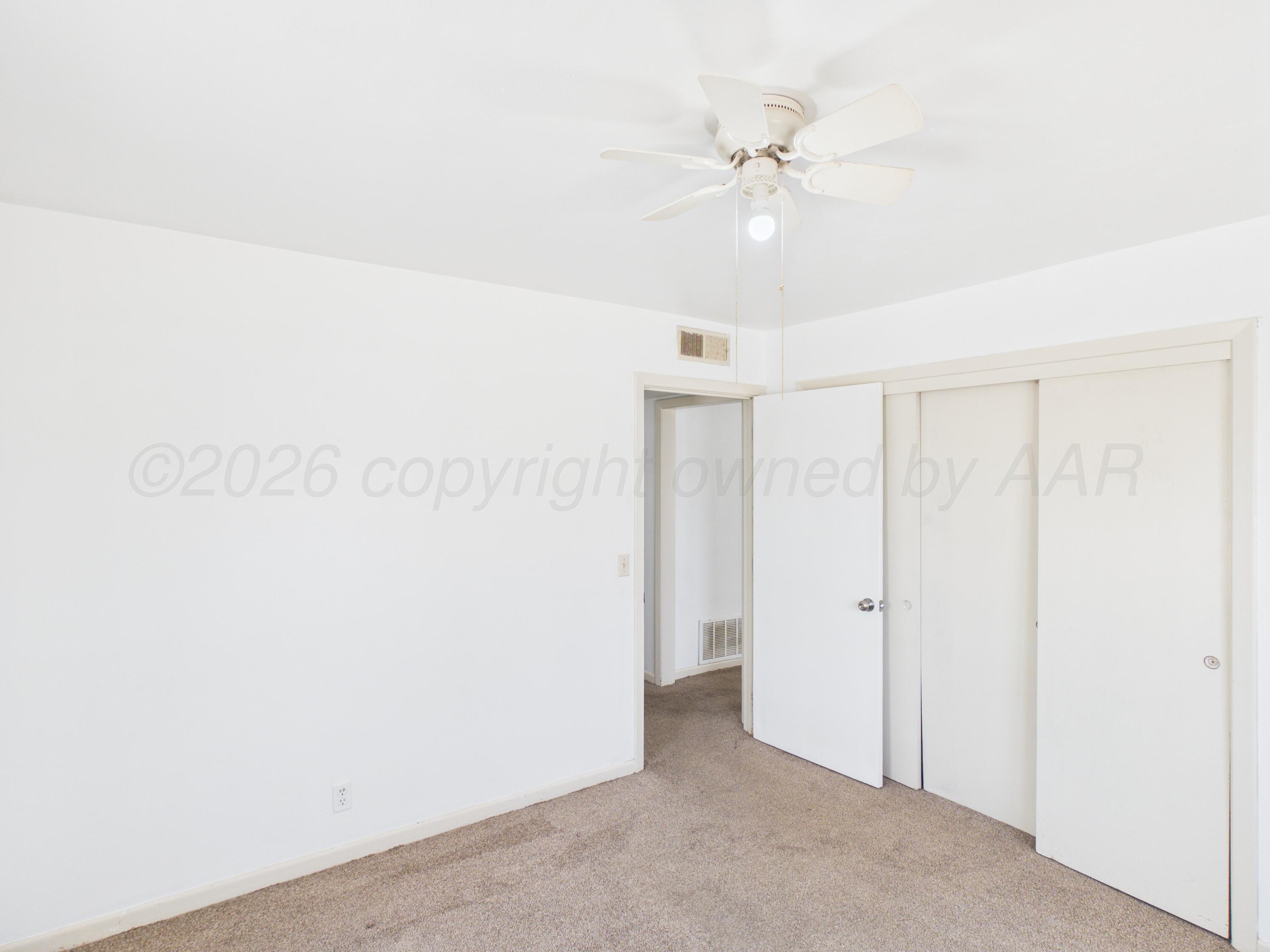 813 Ne 3rd Street Property Photo 6