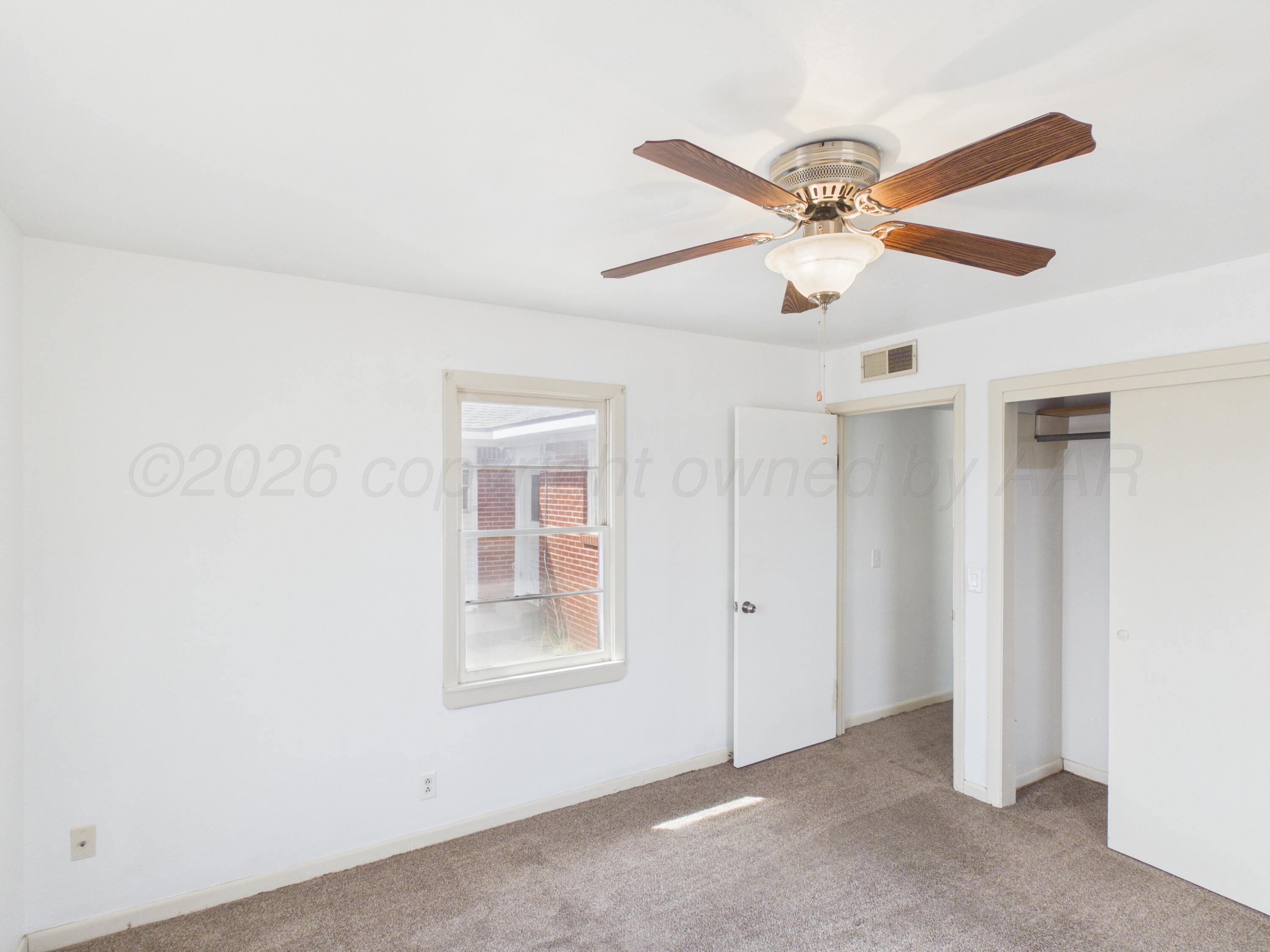 813 Ne 3rd Street Property Photo 13