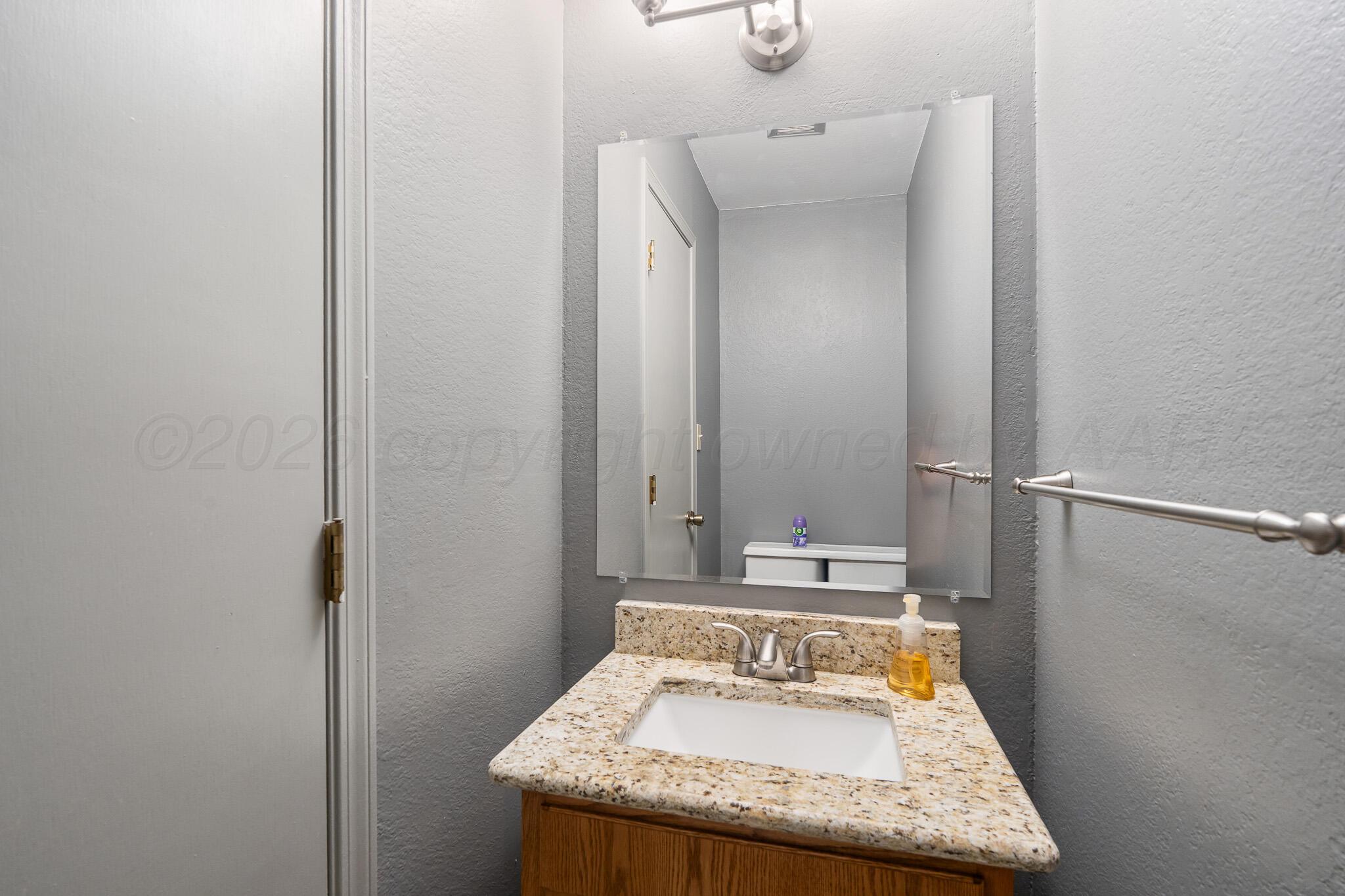 403 County Road 309 Property Photo 29