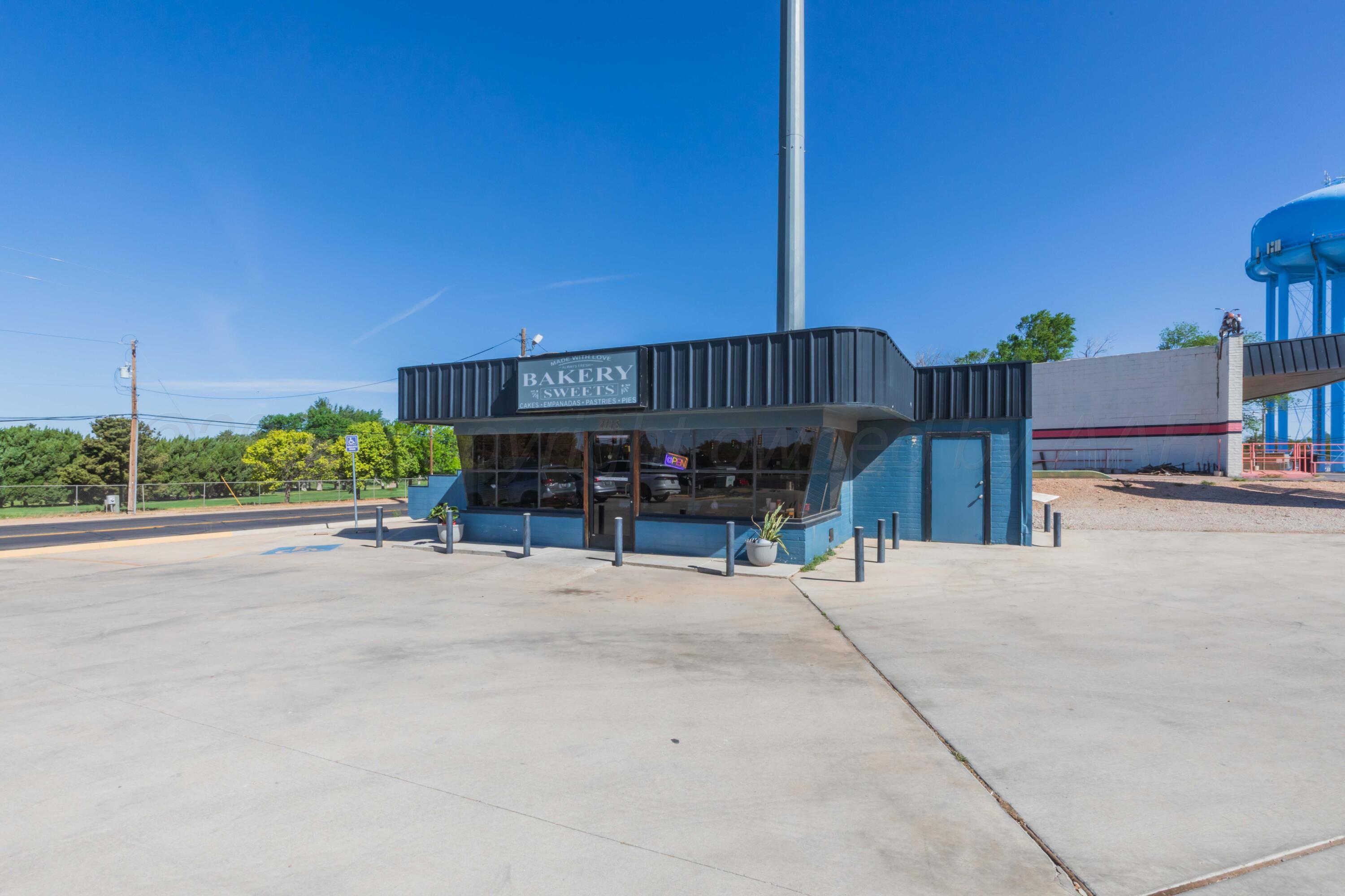 4118 BUSHLAND Boulevard Property Photo 1