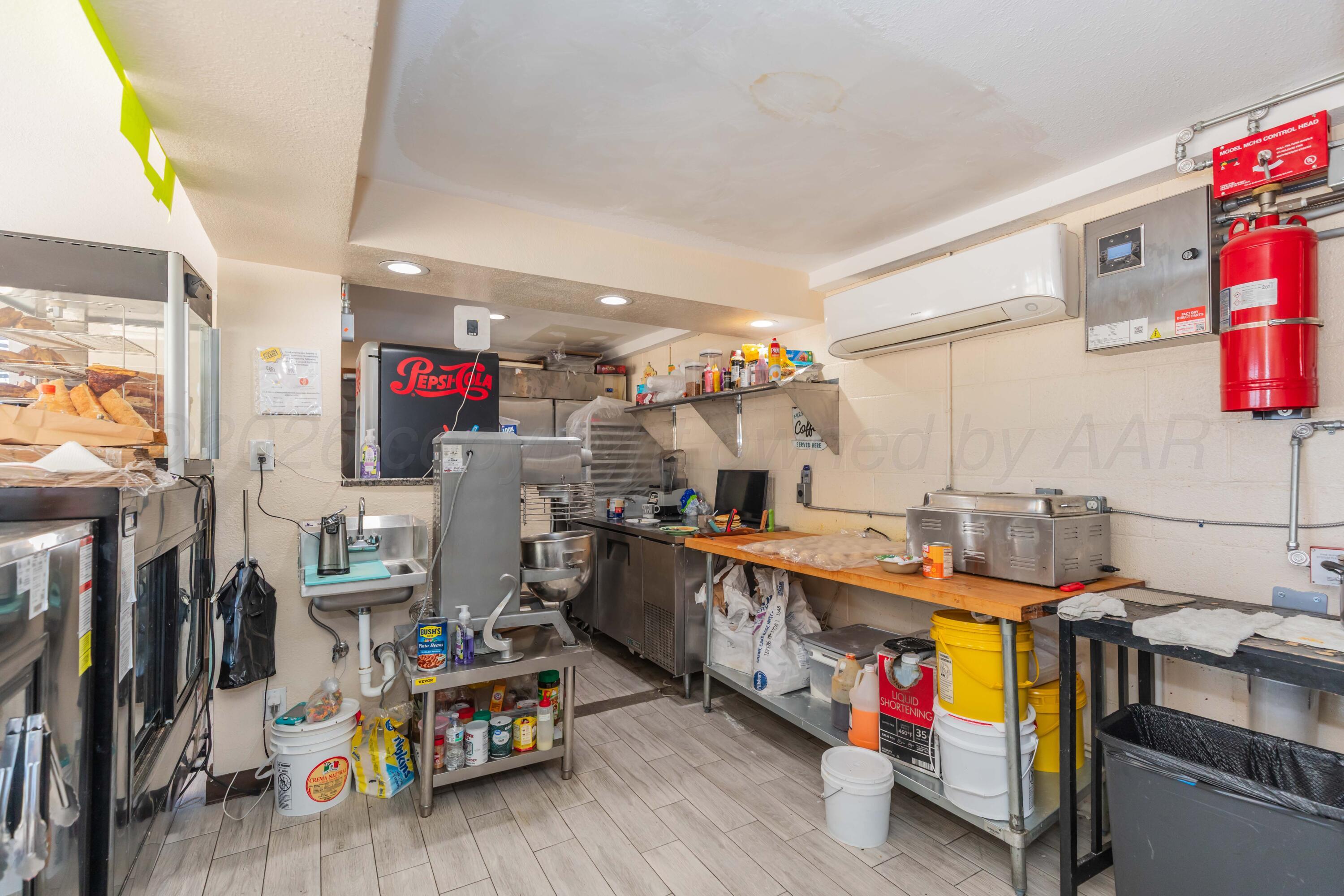 4118 Bushland Boulevard Property Photo 8