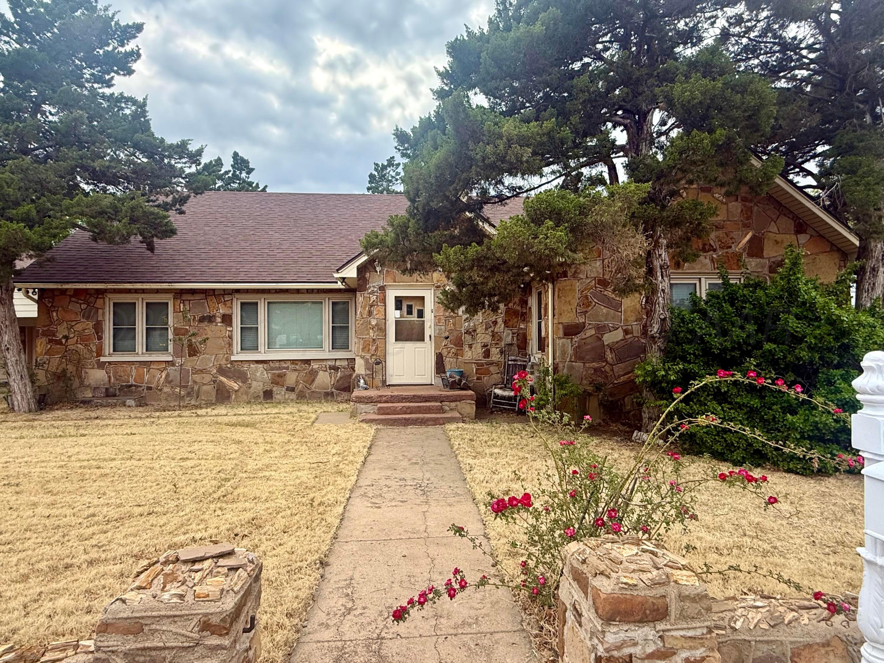 600 S Hedgecoke Street Property Photo 1