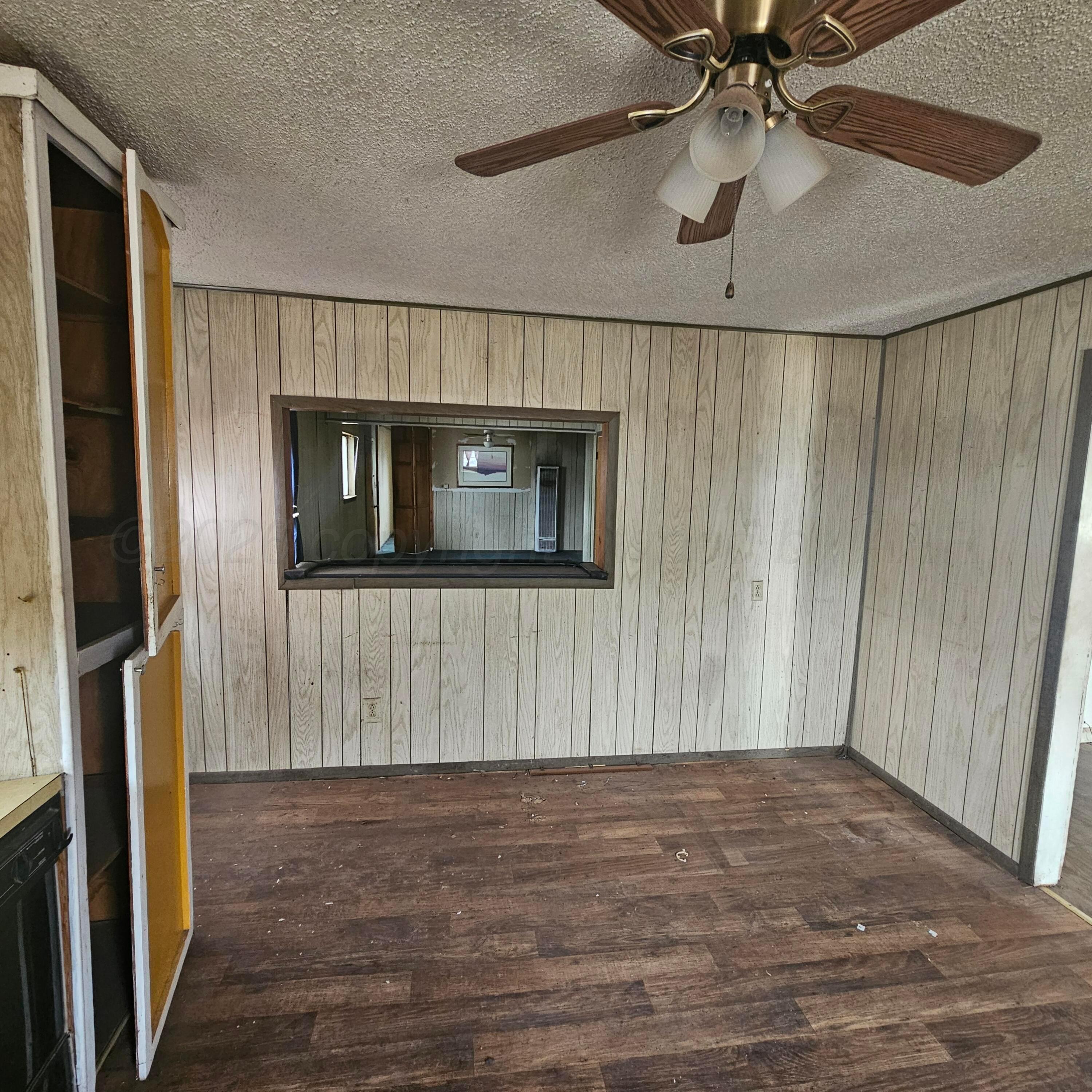 1906 N Washington Street Property Photo 3