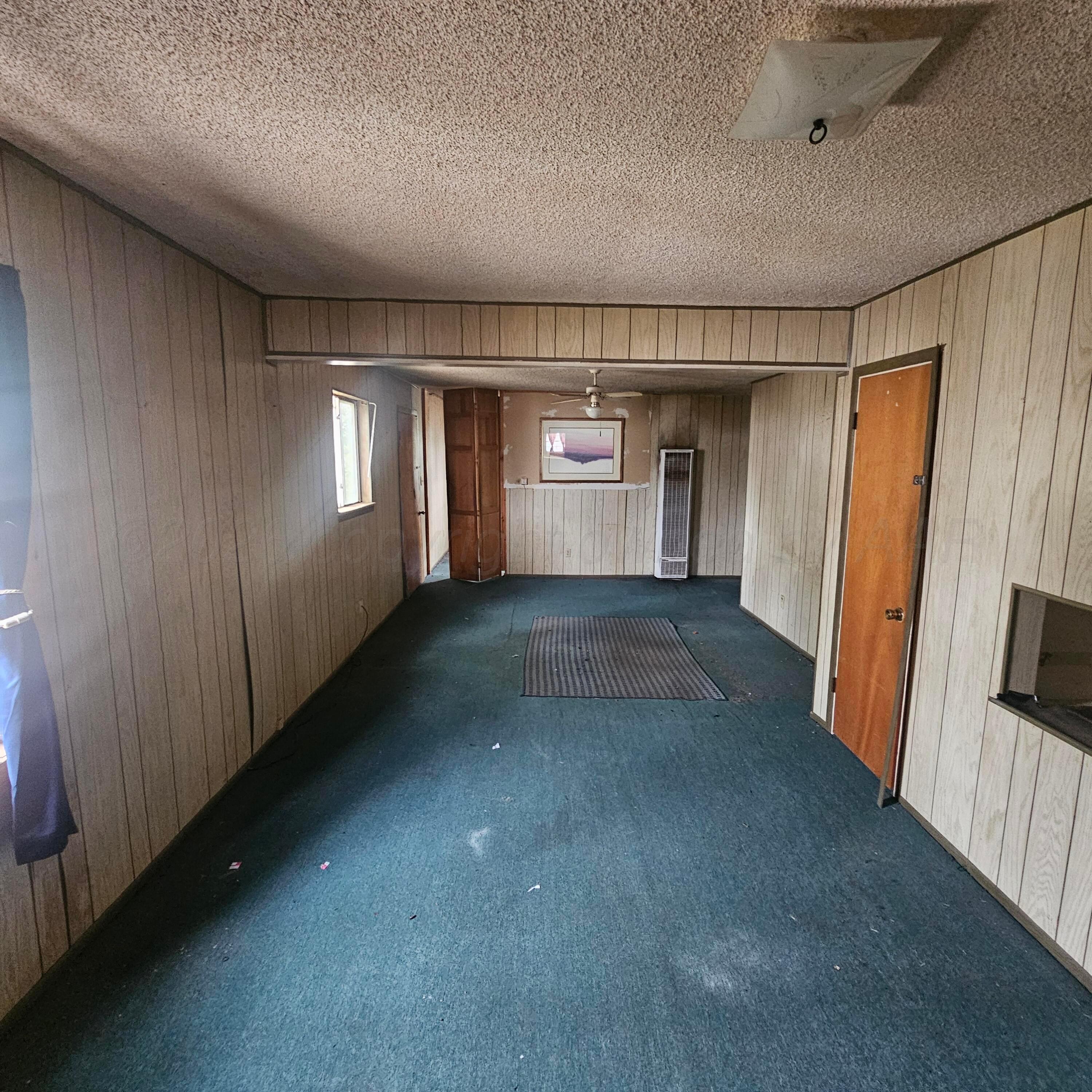 1906 N Washington Street Property Photo 4