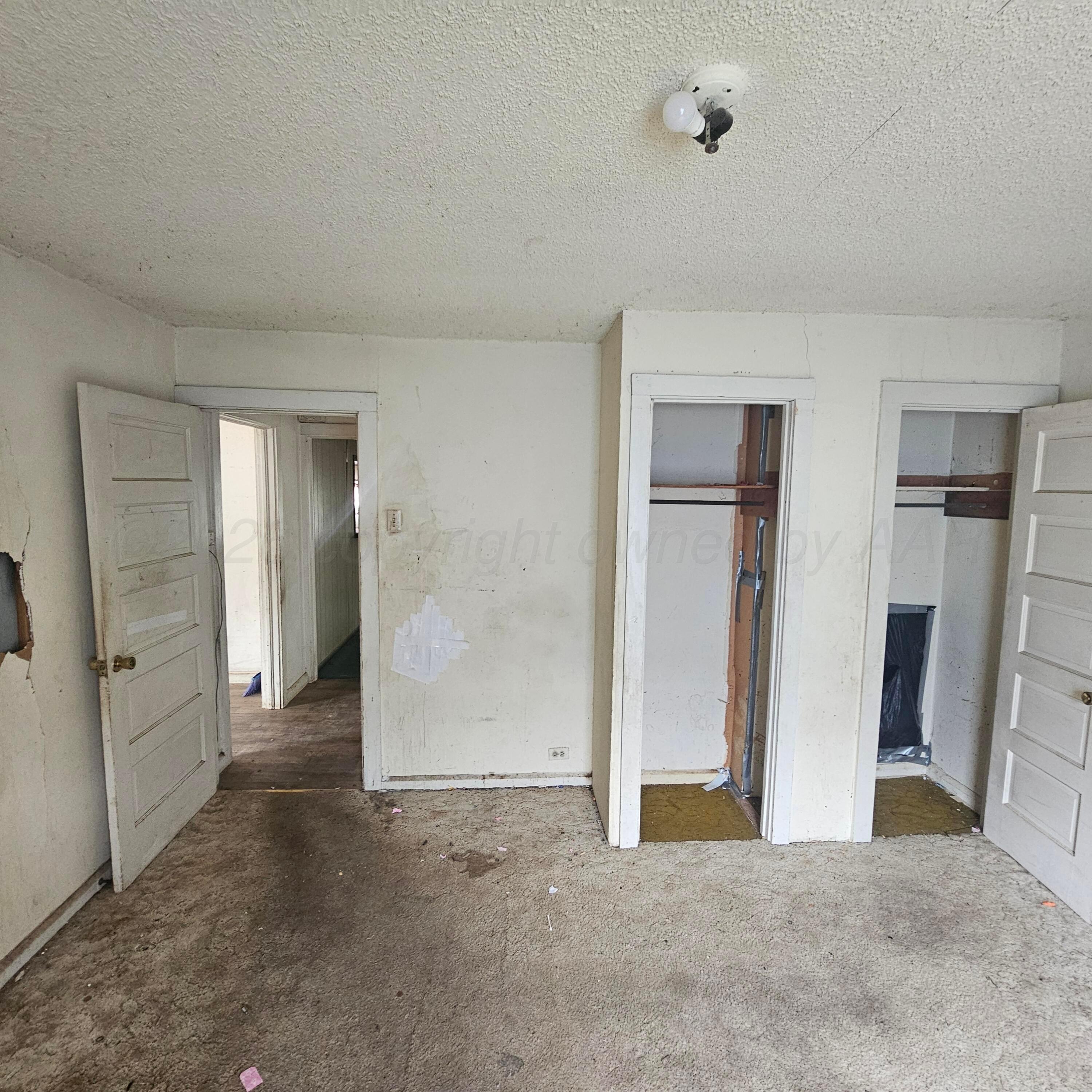 1906 N Washington Street Property Photo 8