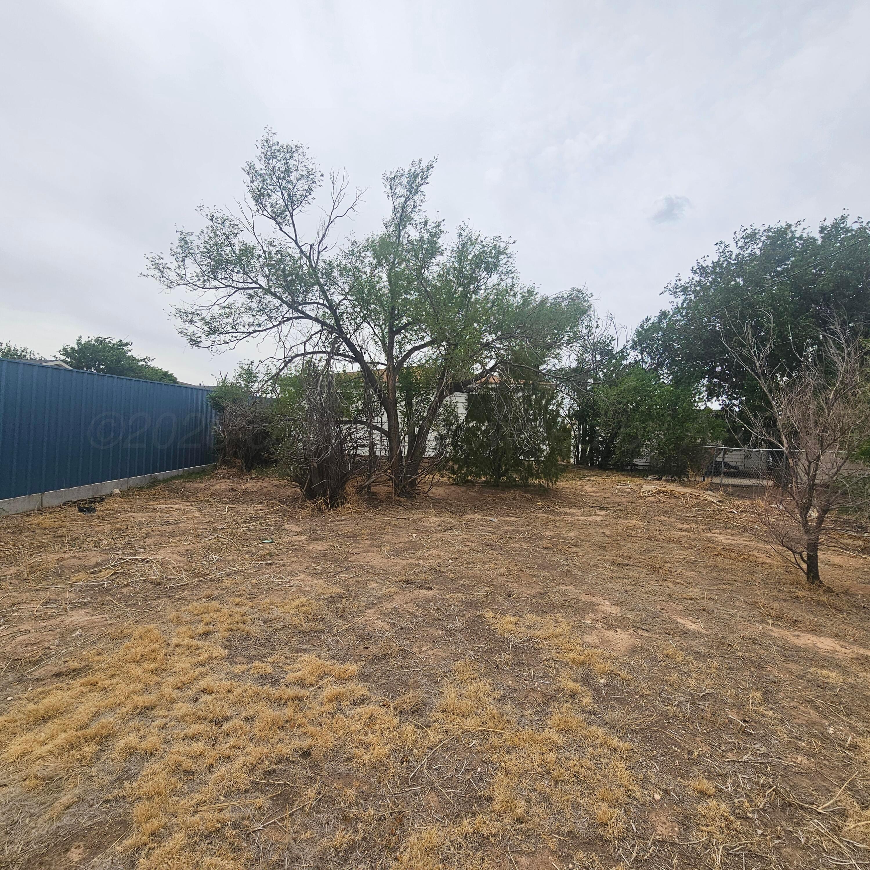 1906 N Washington Street Property Photo 13