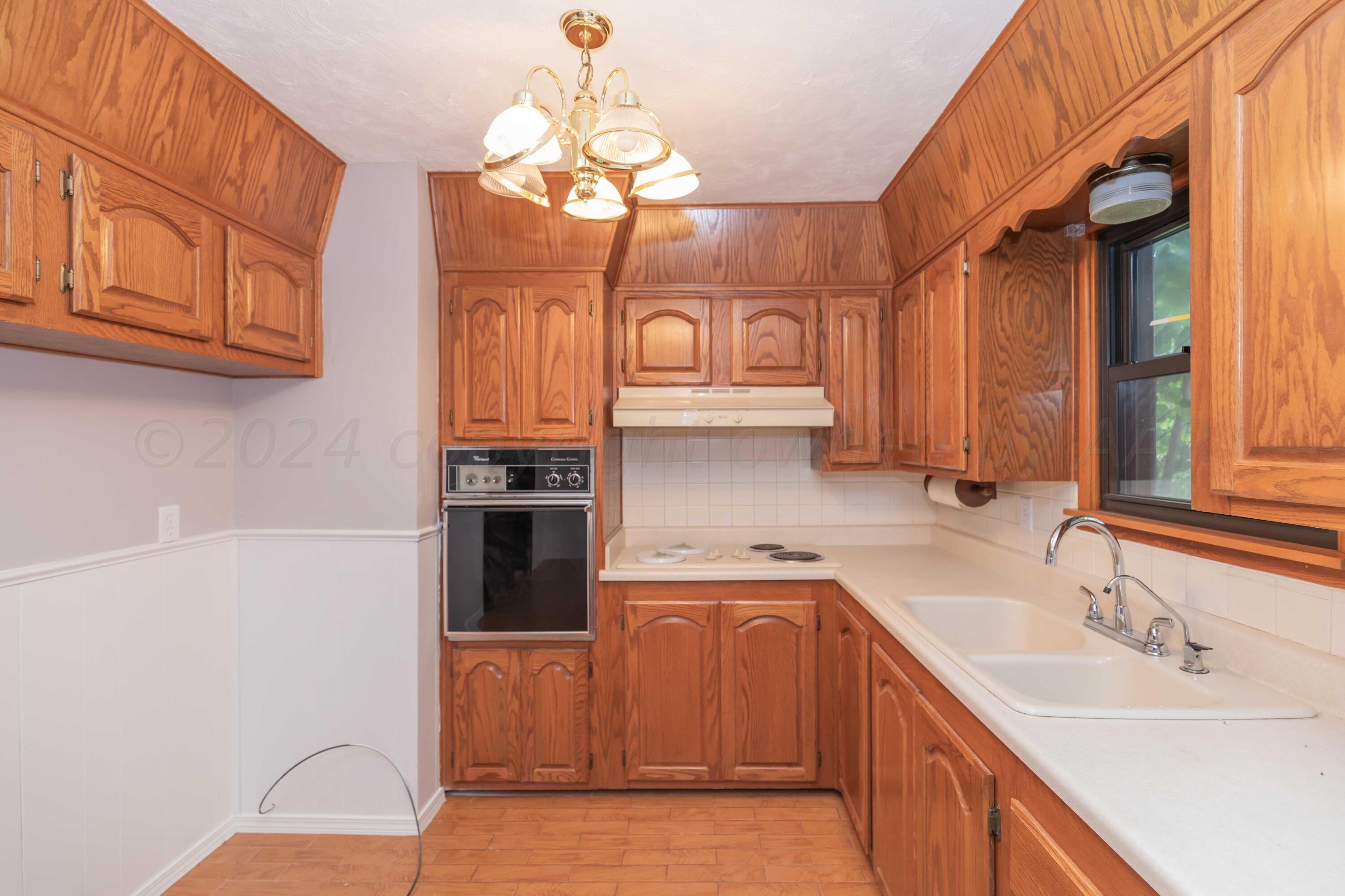 723 Cotter Drive Property Photo 9