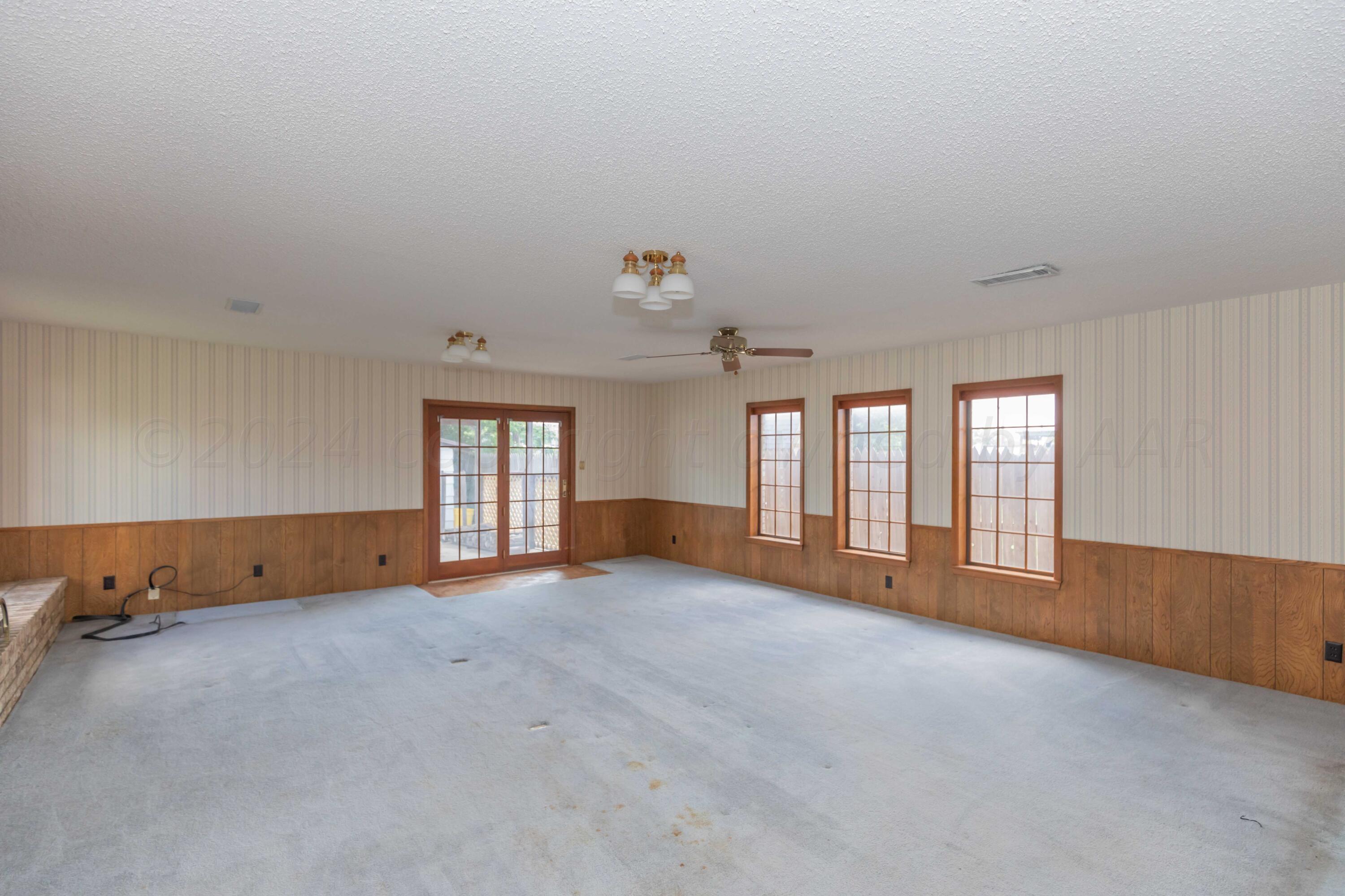 723 Cotter Drive Property Photo 14