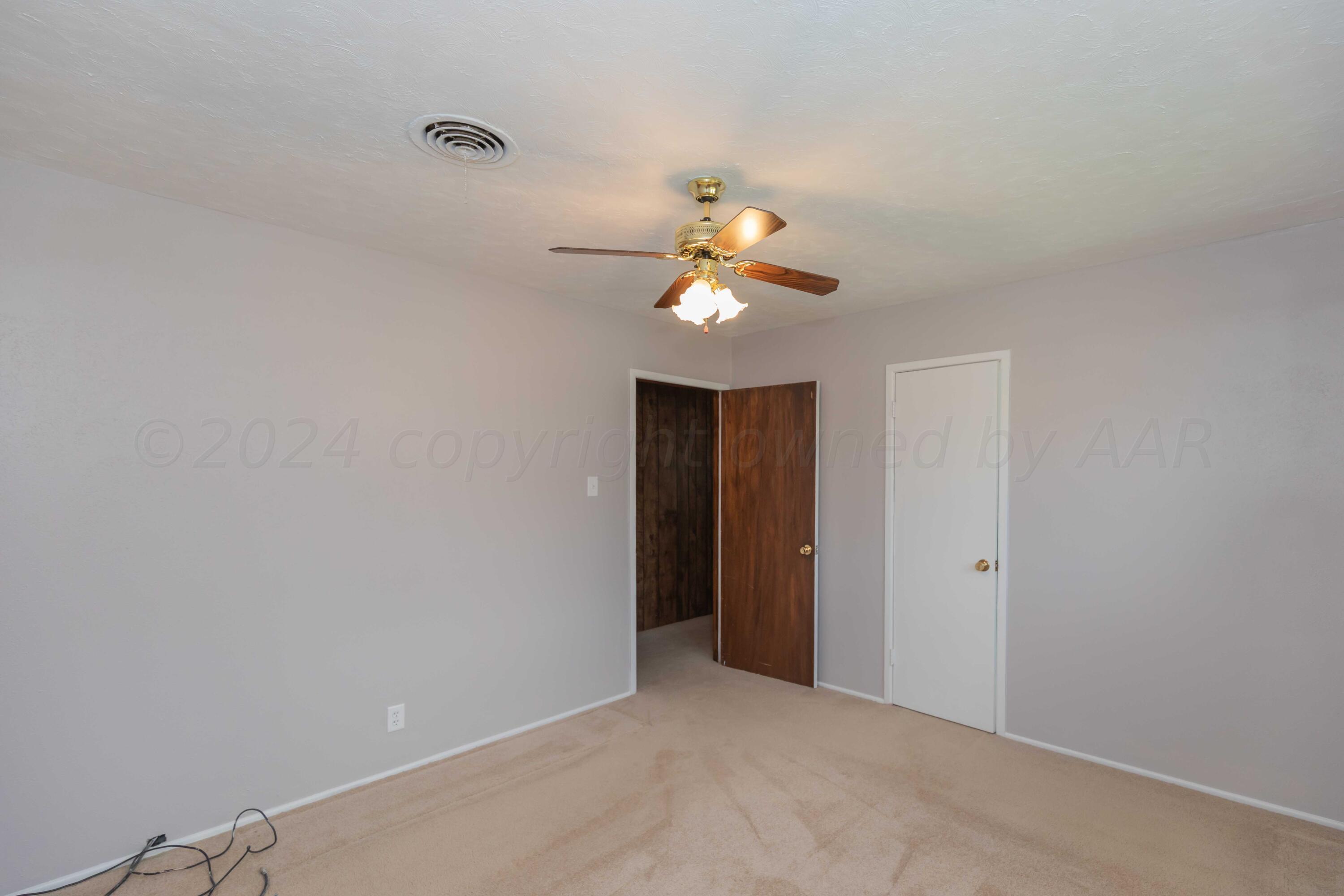 723 Cotter Drive Property Photo 27