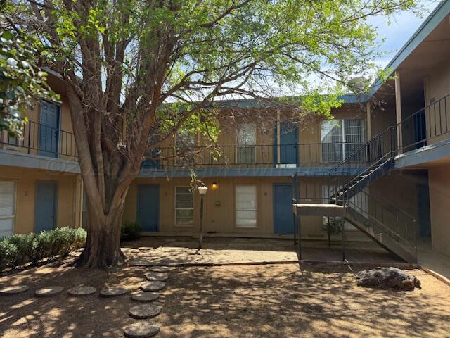 1100 S Wicker Avenue Property Photo 6