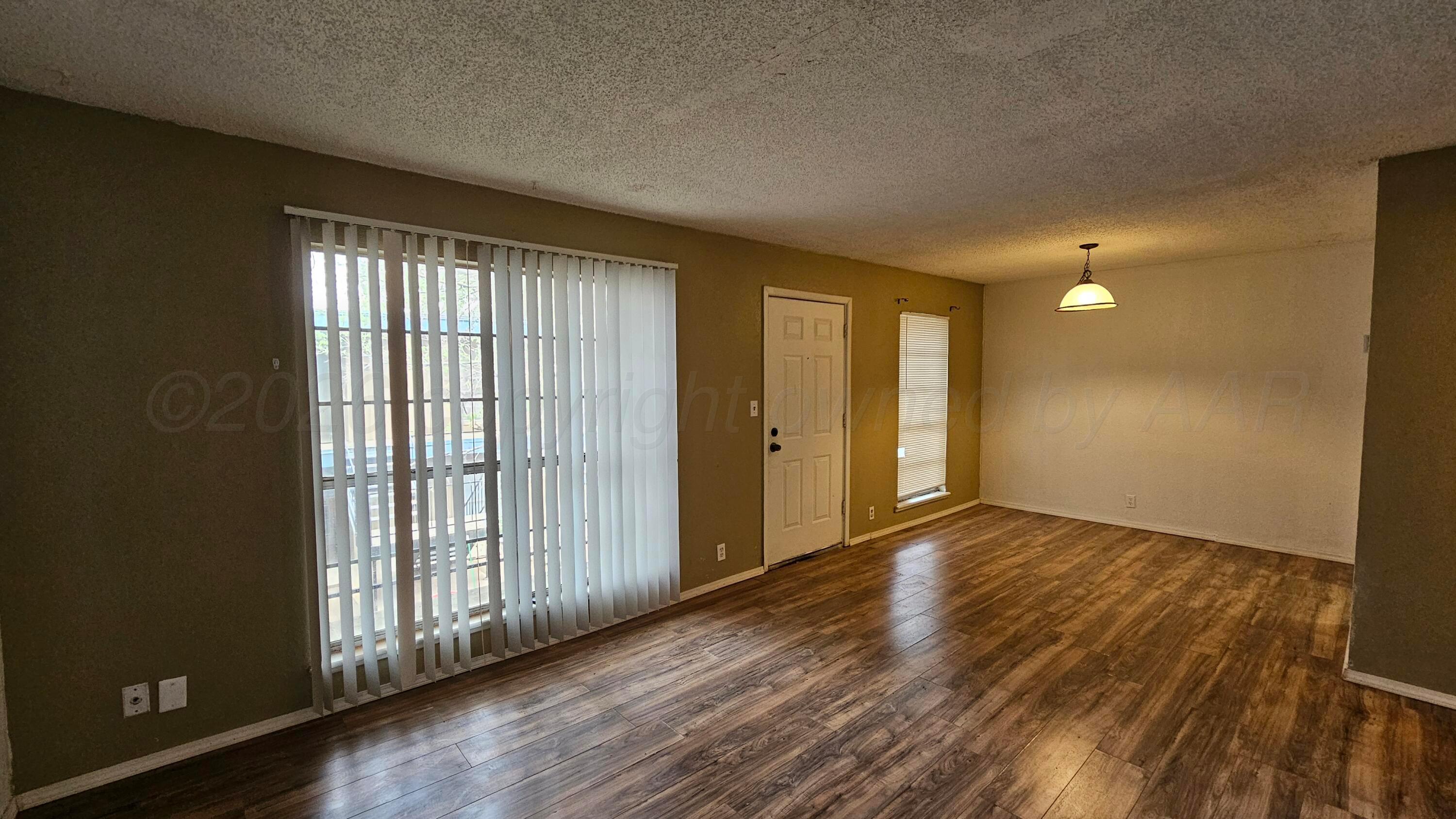 1100 S Wicker Avenue Property Photo 20