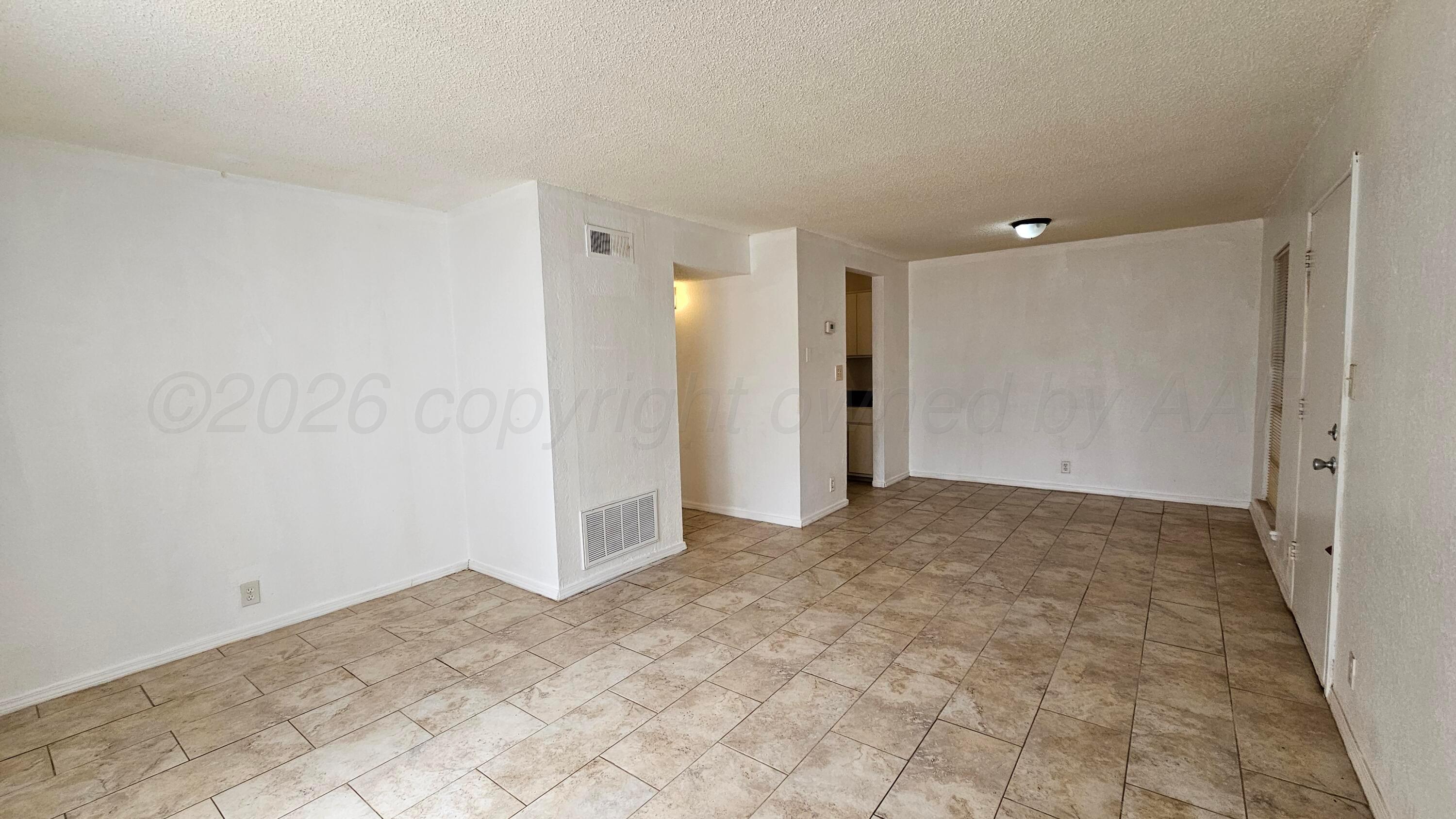 1100 S Wicker Avenue Property Photo 29