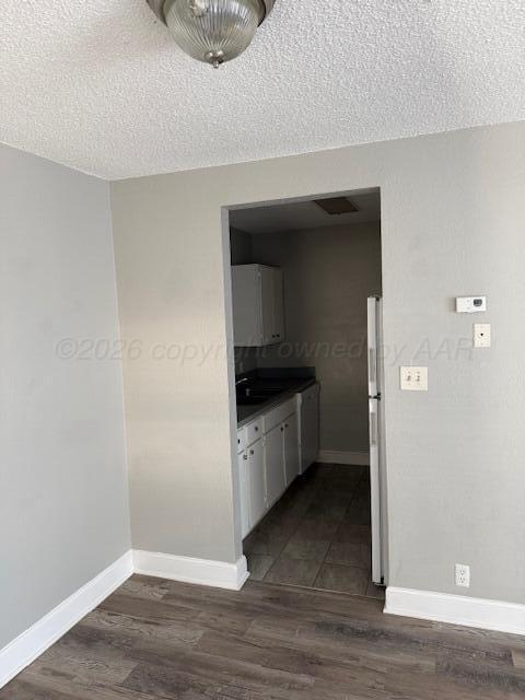 1100 S Wicker Avenue Property Photo 47