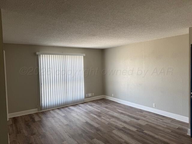 1100 S Wicker Avenue Property Photo 49