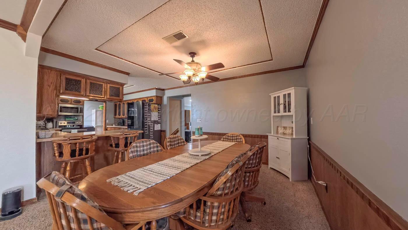 123 E Broadway Street Property Photo 10