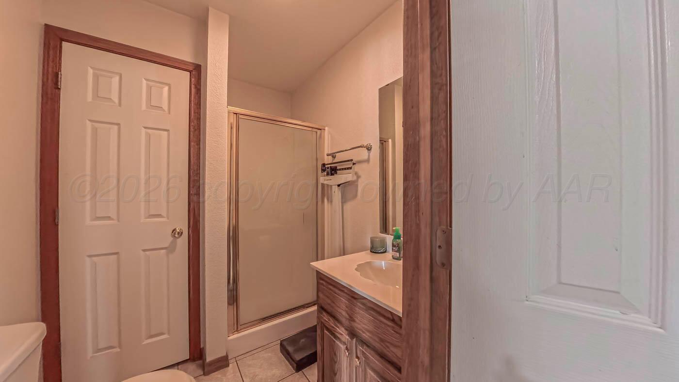 123 E Broadway Street Property Photo 18