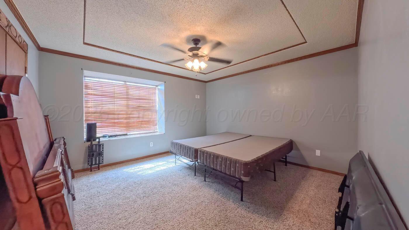 123 E Broadway Street Property Photo 27