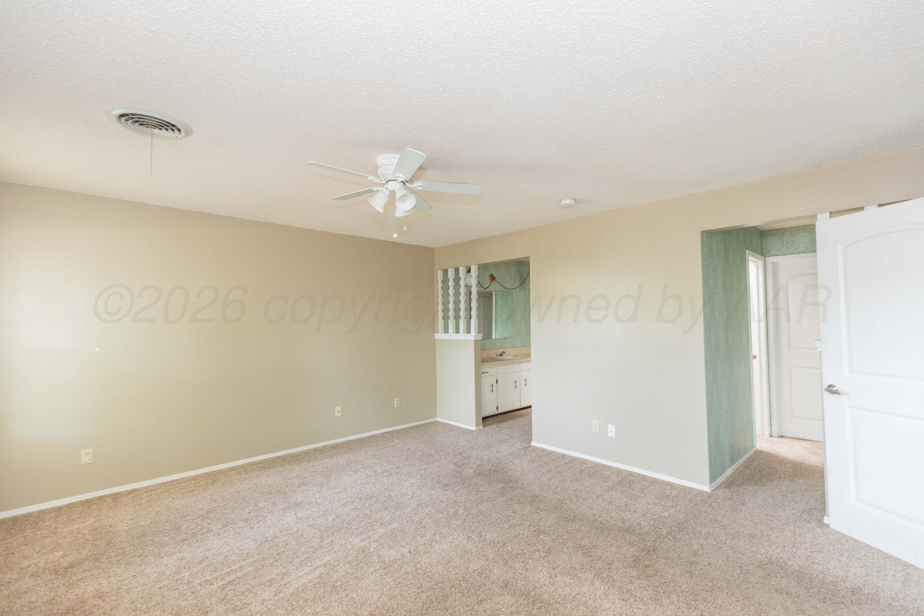 228 Somerset Street Property Photo 14