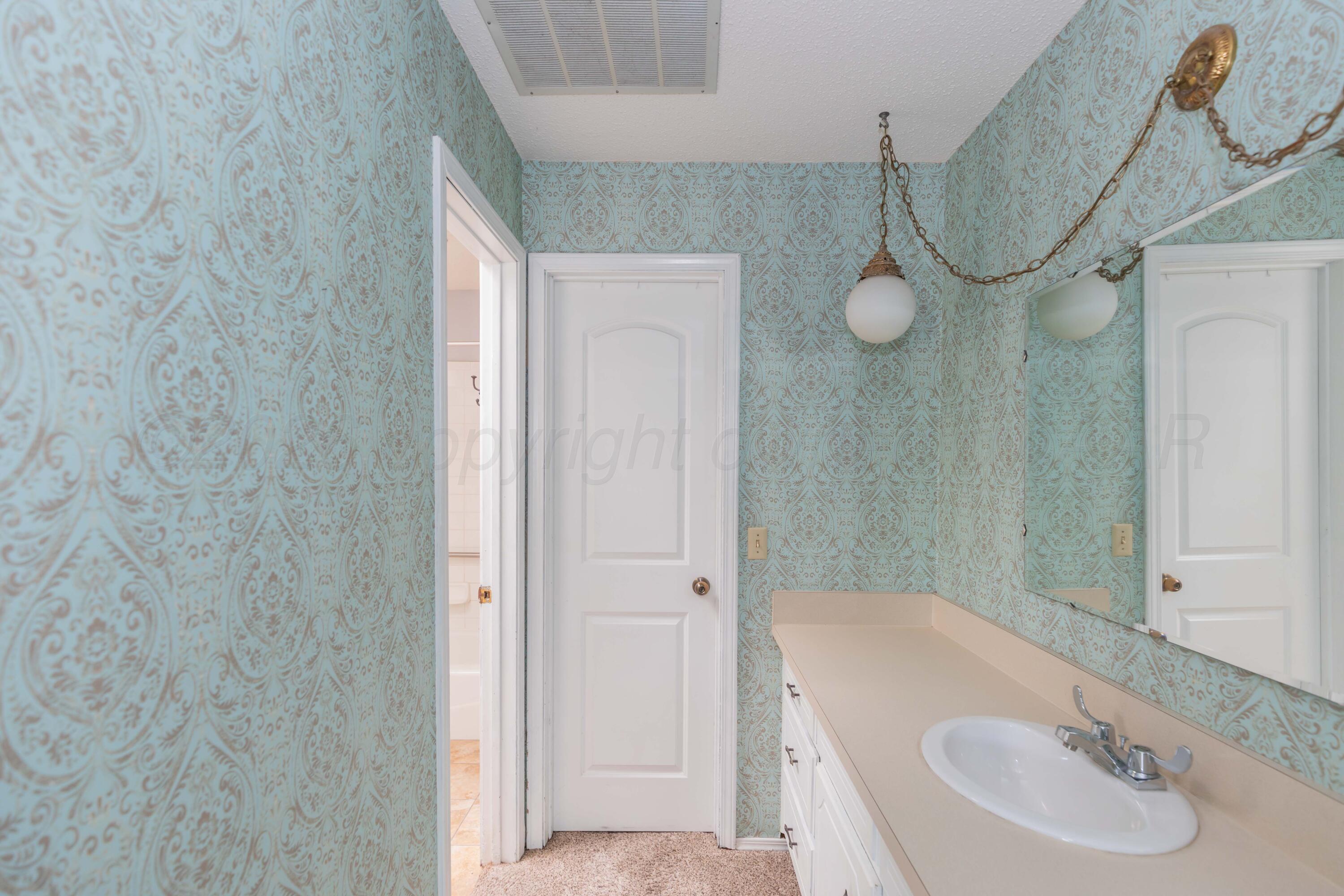 228 Somerset Street Property Photo 19