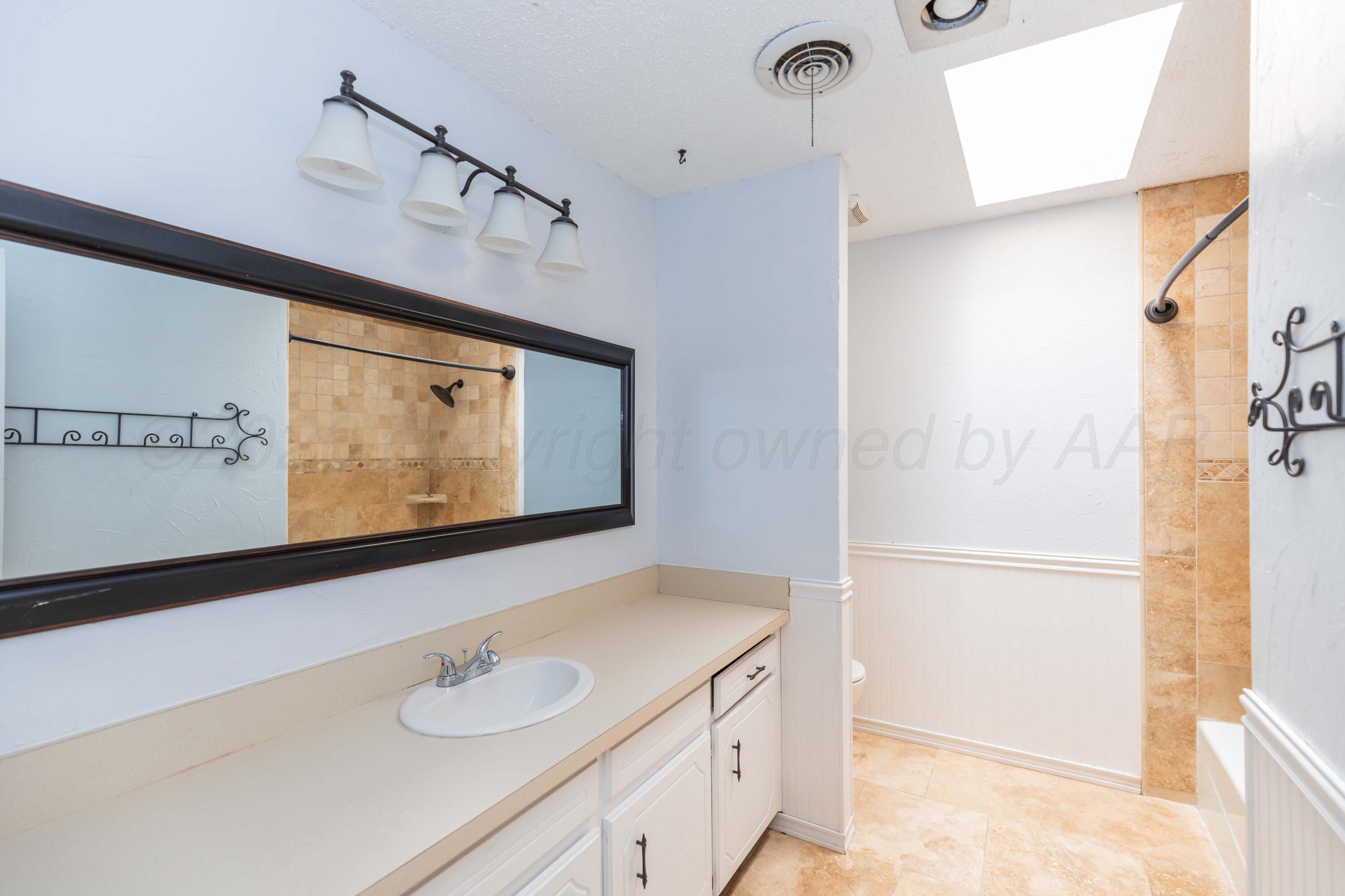 228 Somerset Street Property Photo 23
