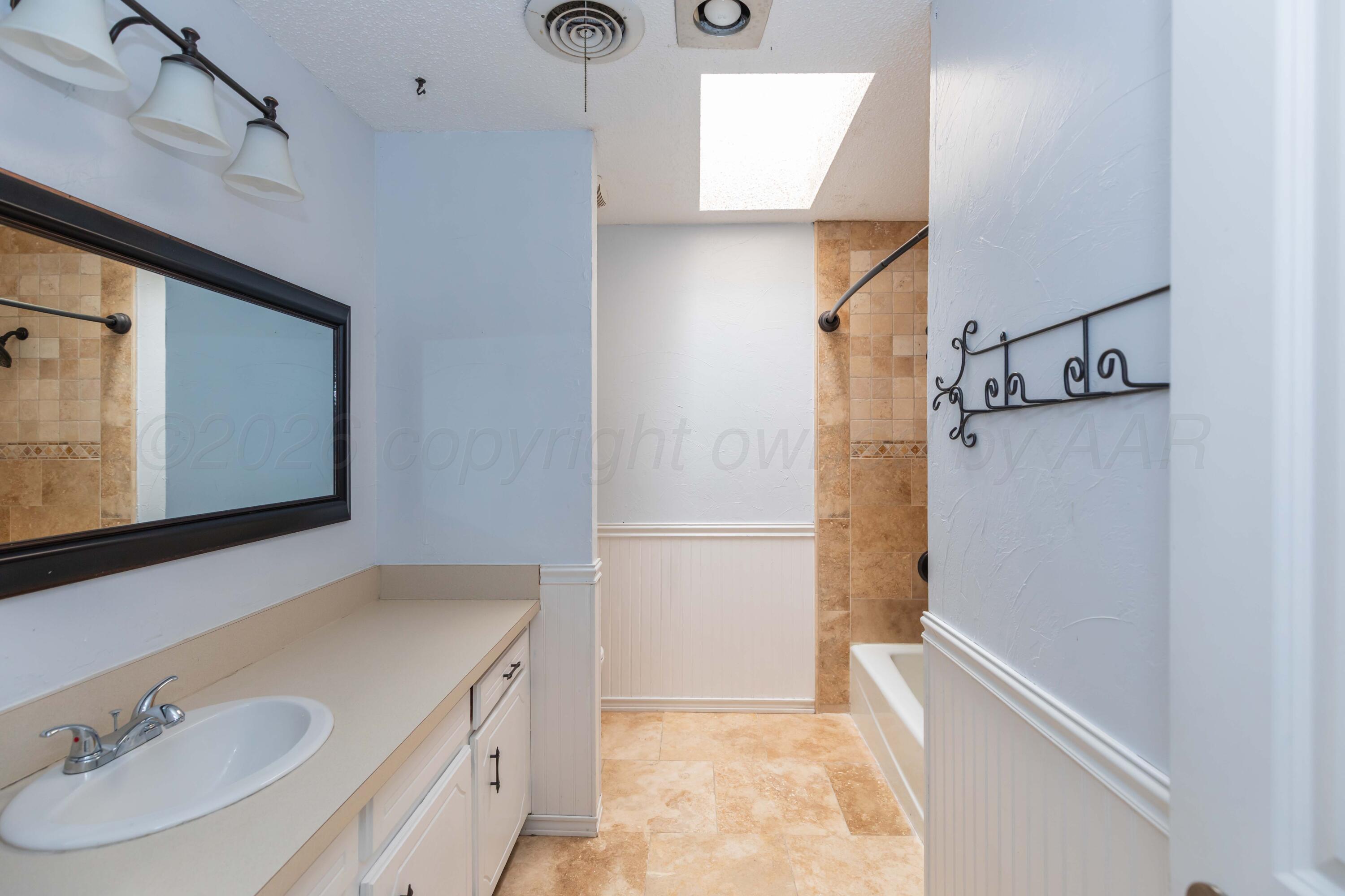 228 Somerset Street Property Photo 24