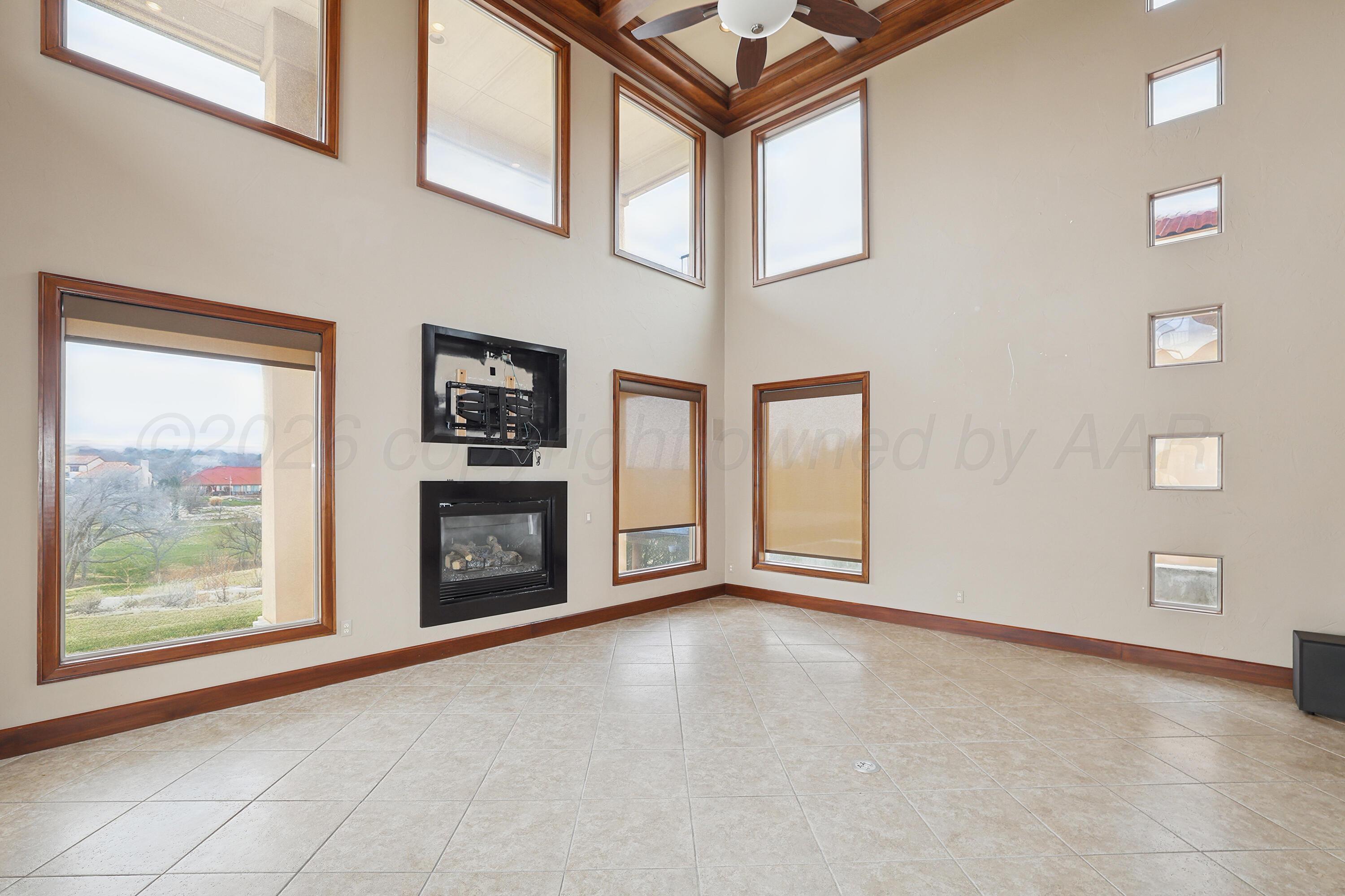 13 Prestwick Lane Property Photo 11