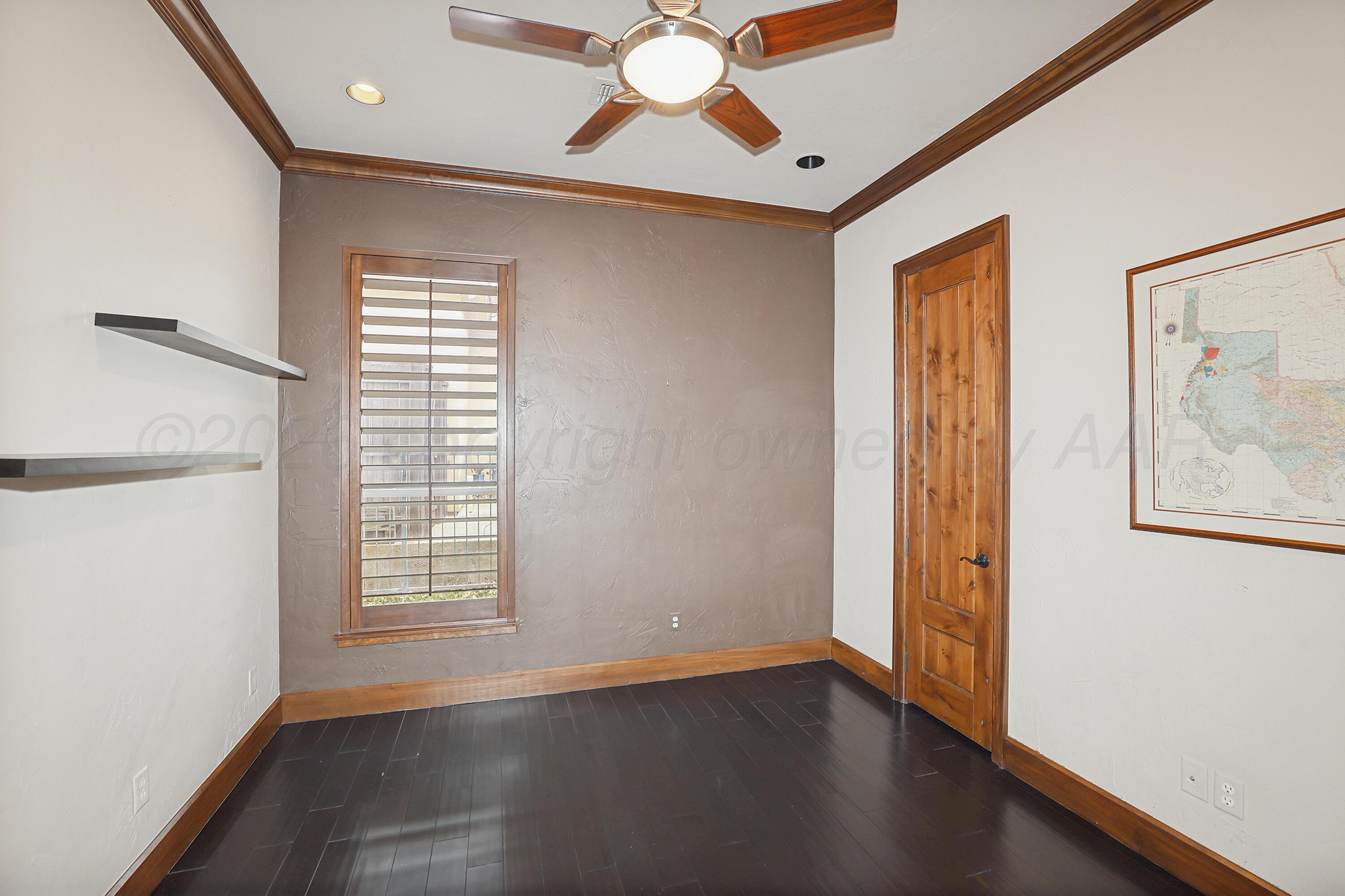 13 Prestwick Lane Property Photo 30