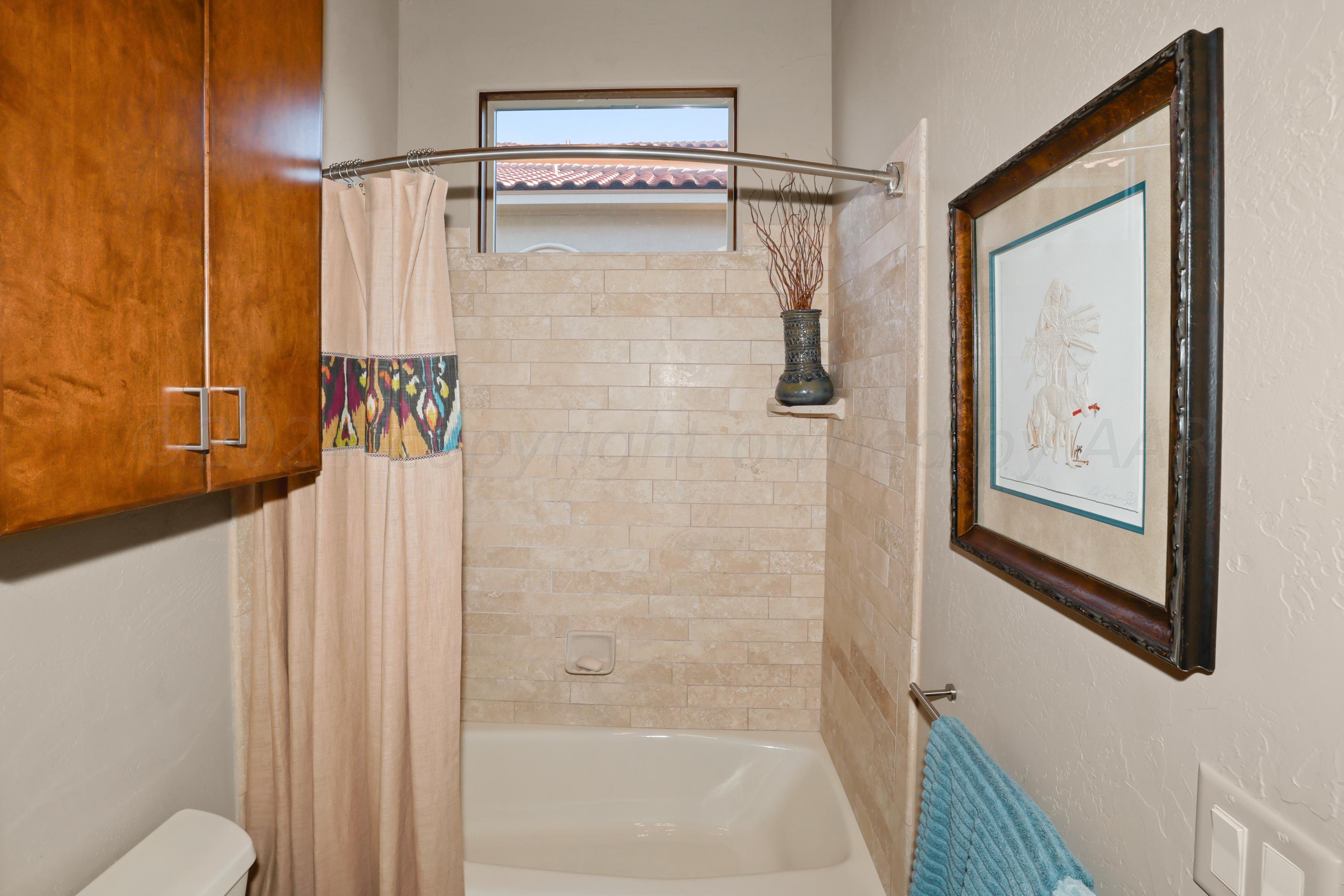 13 Prestwick Lane Property Photo 33