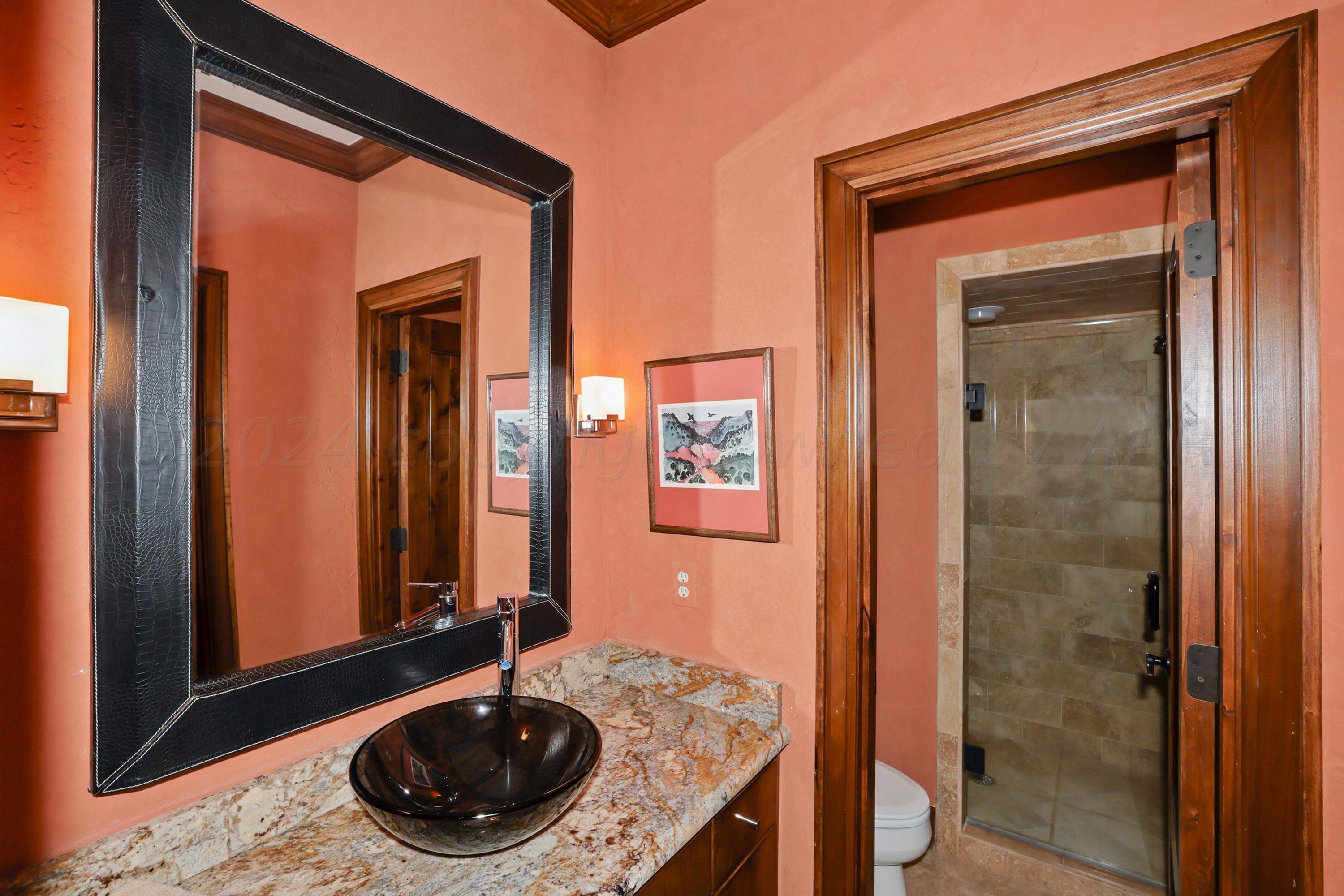13 Prestwick Lane Property Photo 39