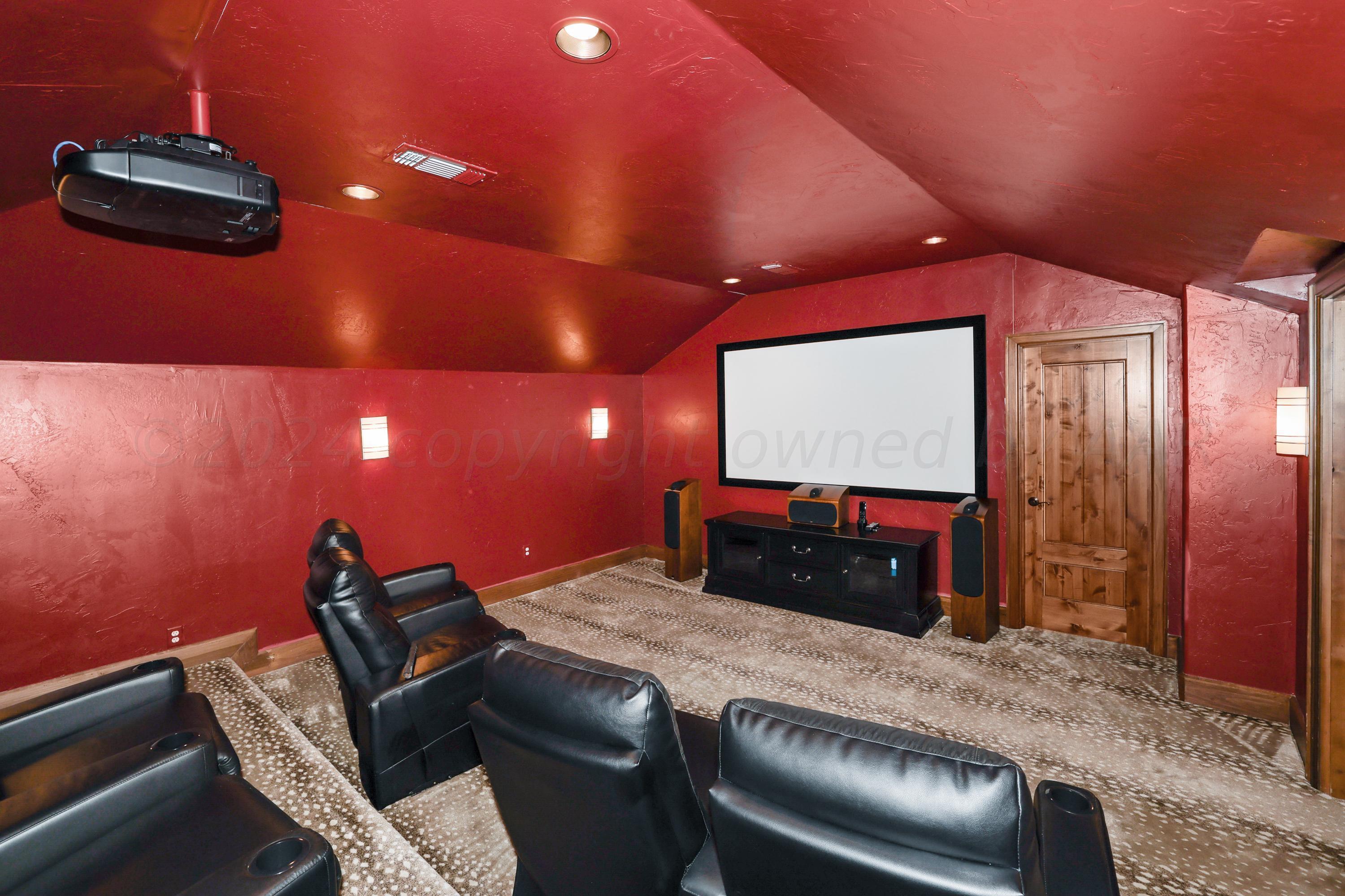13 Prestwick Lane Property Photo 43