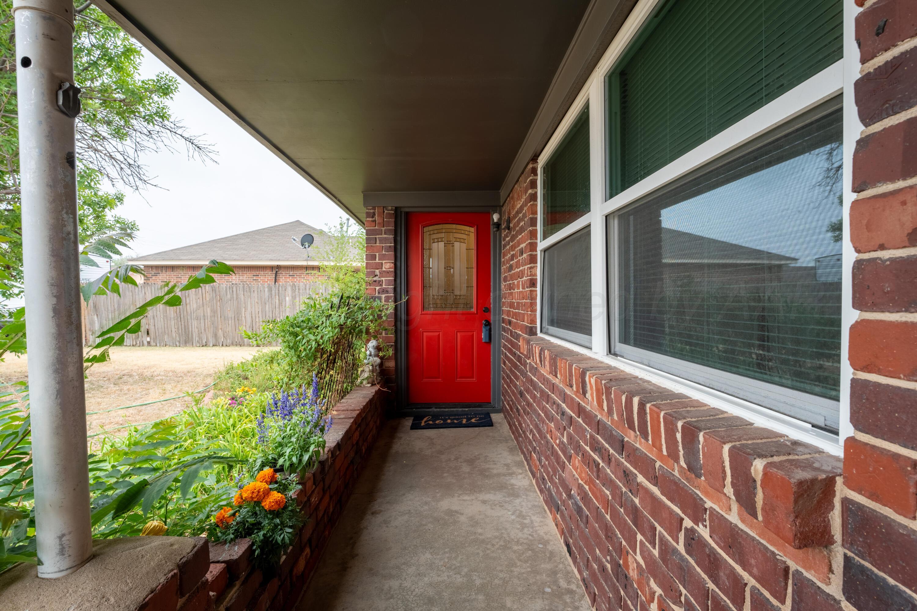 4836 Hillside Road Property Photo 4