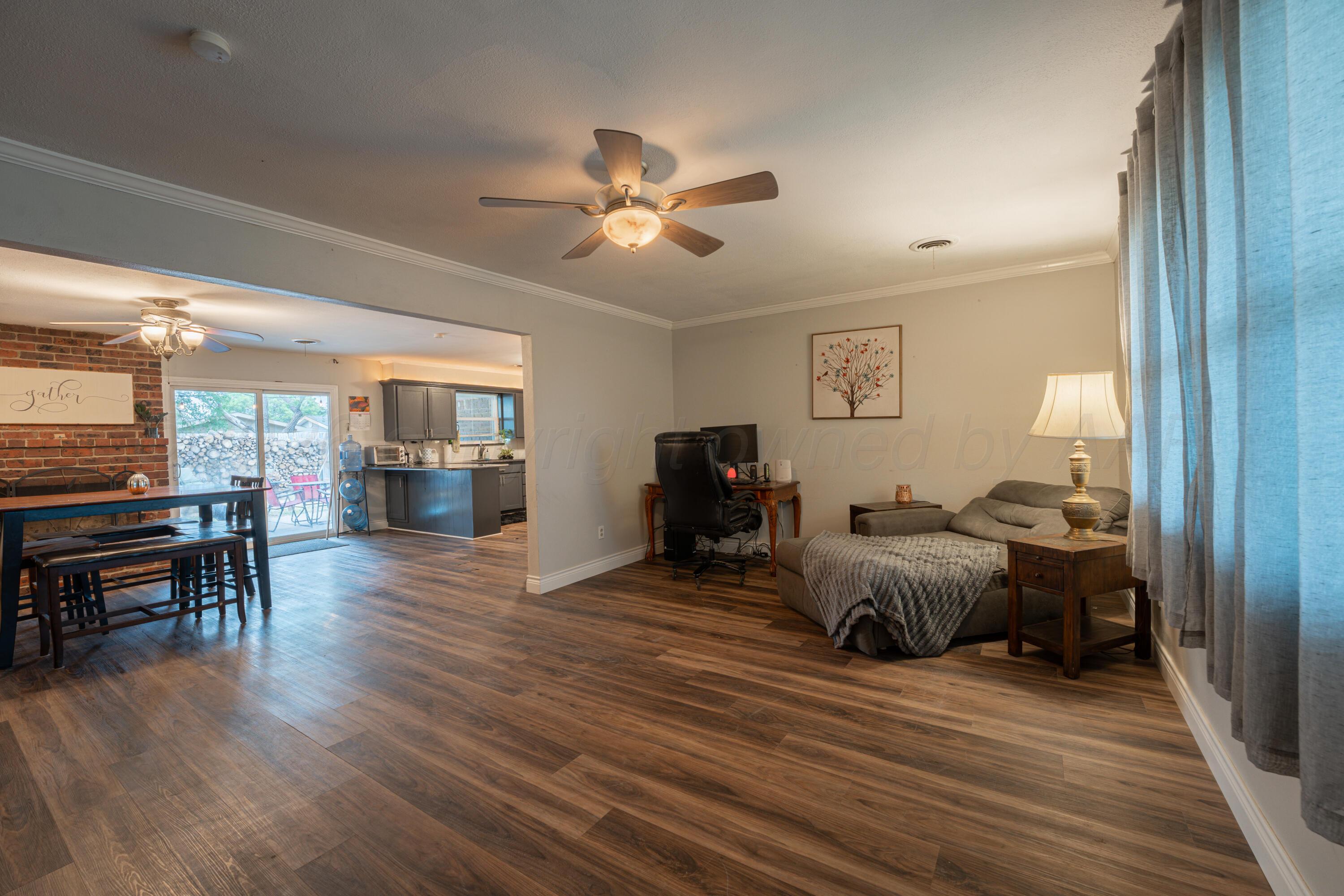 4836 Hillside Road Property Photo 6